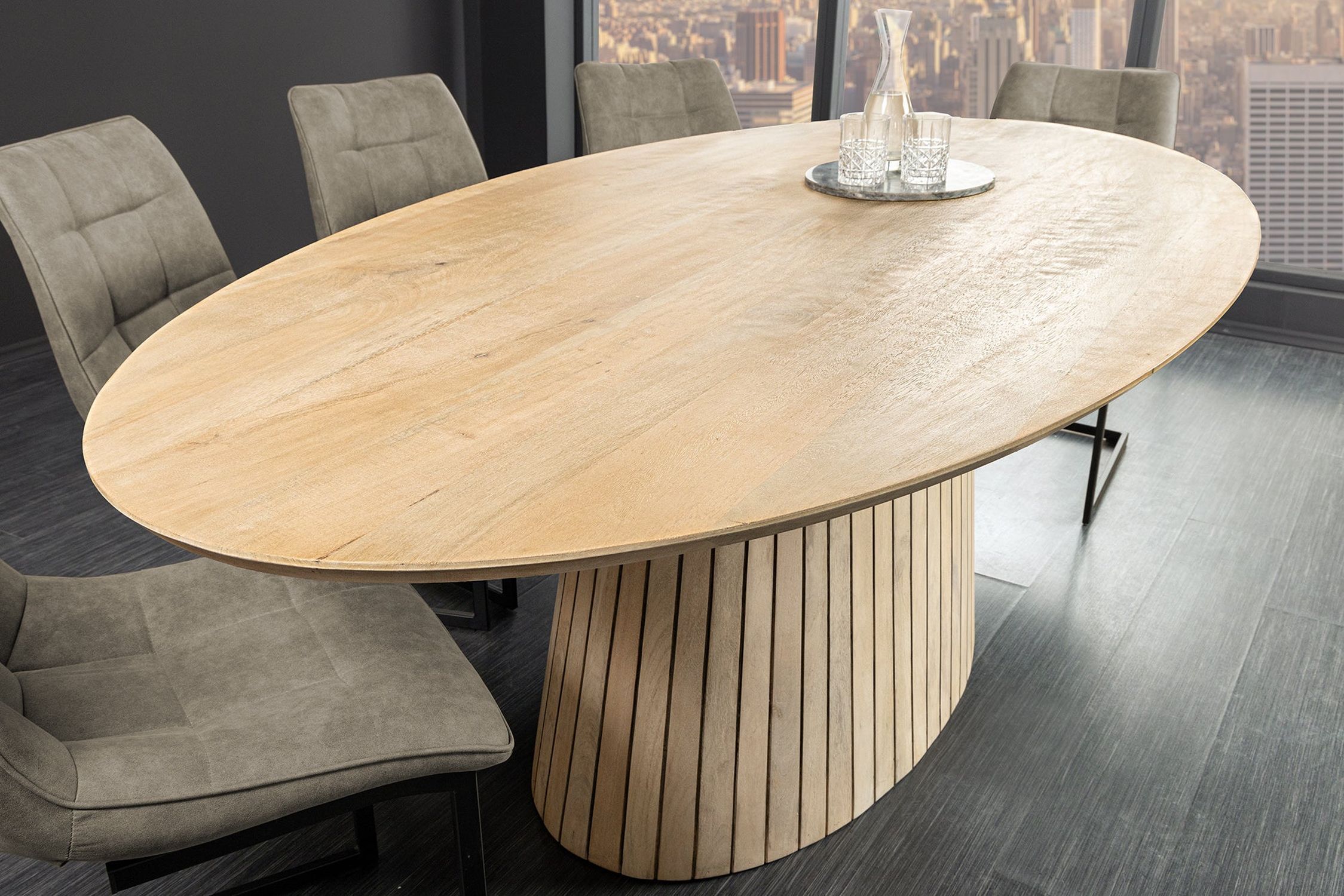 Esstisch oval Holz 220 cm lang Japandi Säulenfuß