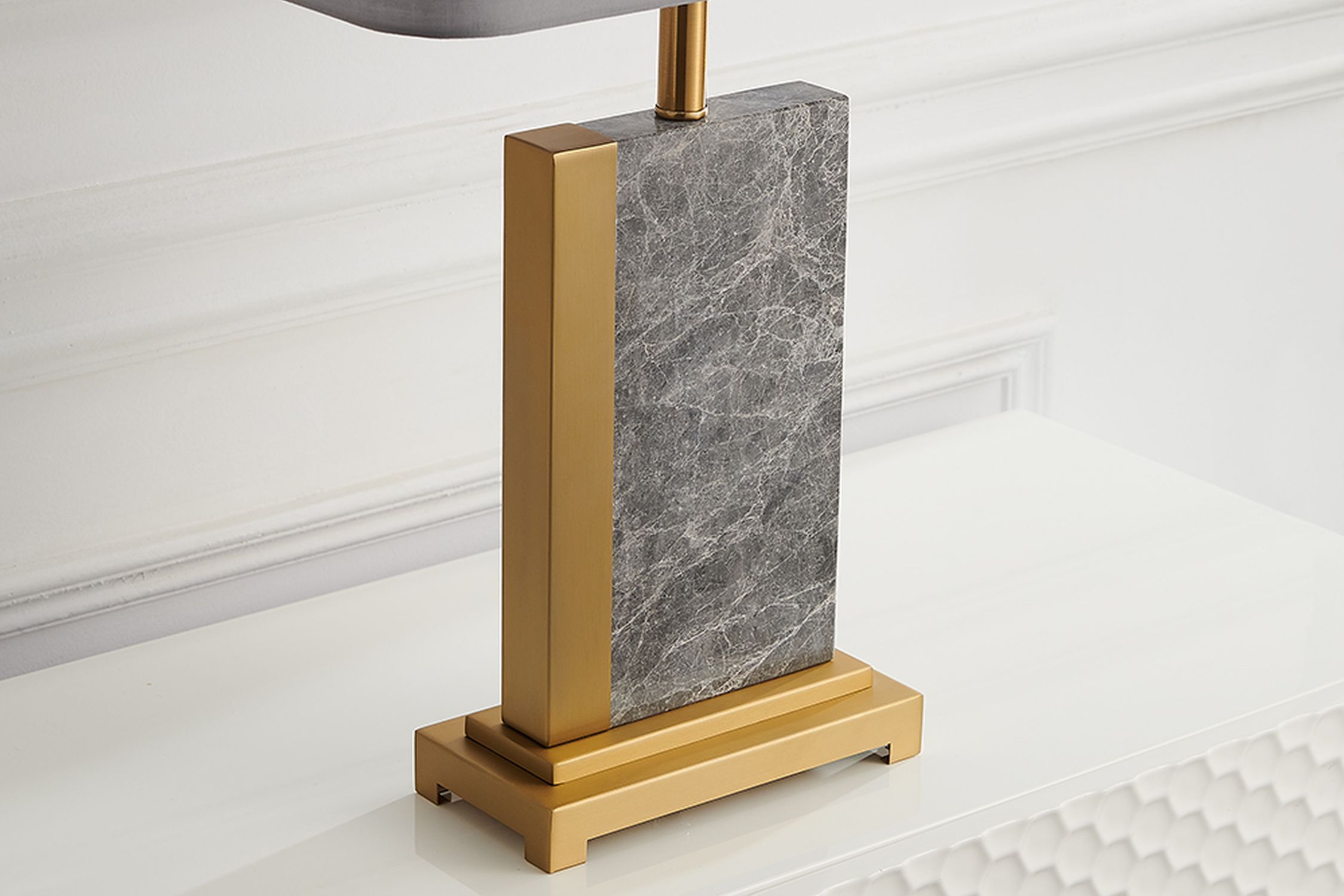 Nachttischleuchte Stoff Marmor Stahl 65 cm in Gold Grau
