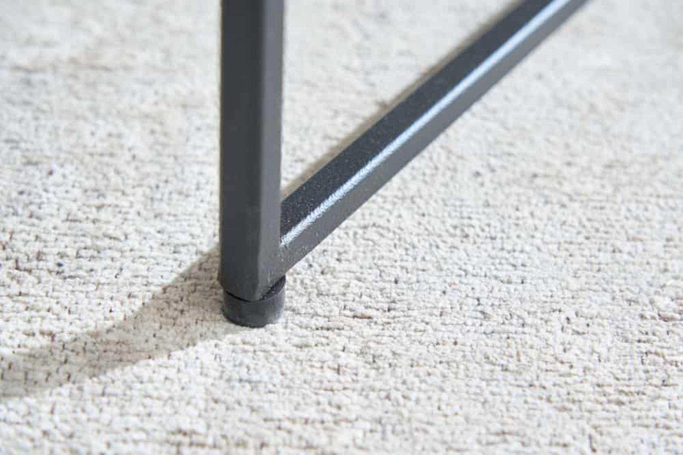 Beistelltisch 2er Set Metall in Silber Antik Hammerschlag Dekoration für Zuhause