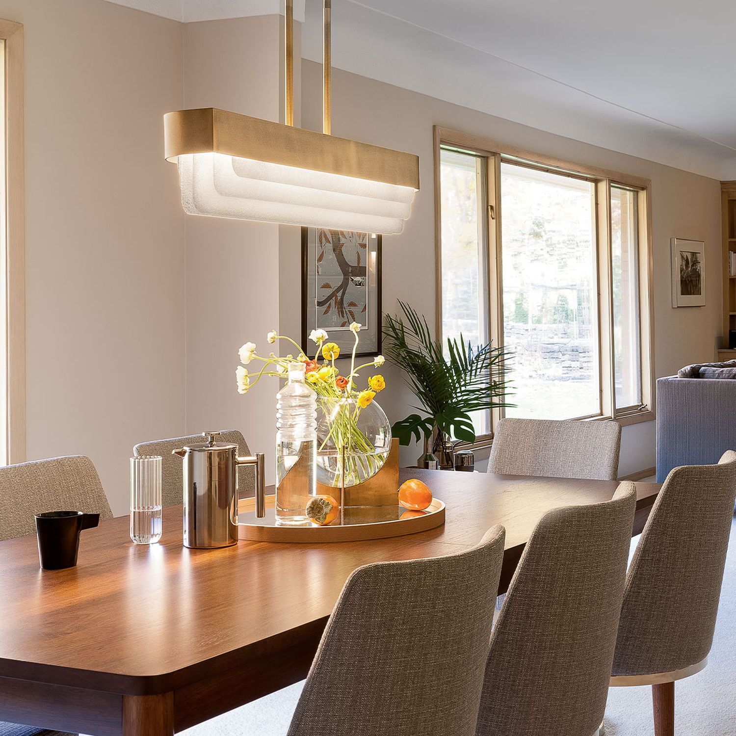 LED Pendelleuchte Metall Glas L: 92,5 cm in Messing Speisesaal, Esstisch, Tisch, Tischplatte, Dekoration für Zuhause