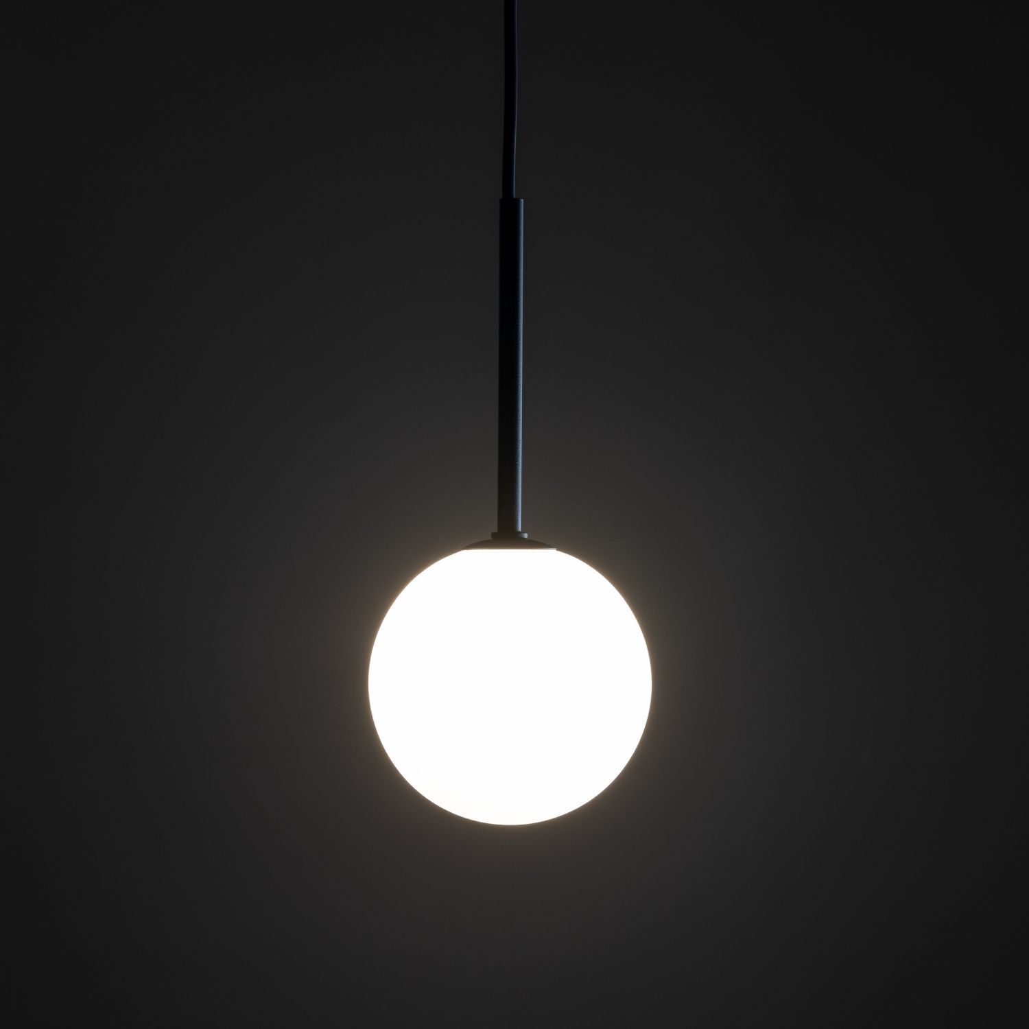 Hängelampe Kugel Ø 12 cm H: max. 160 cm Schwarz Weiß G9 Glas