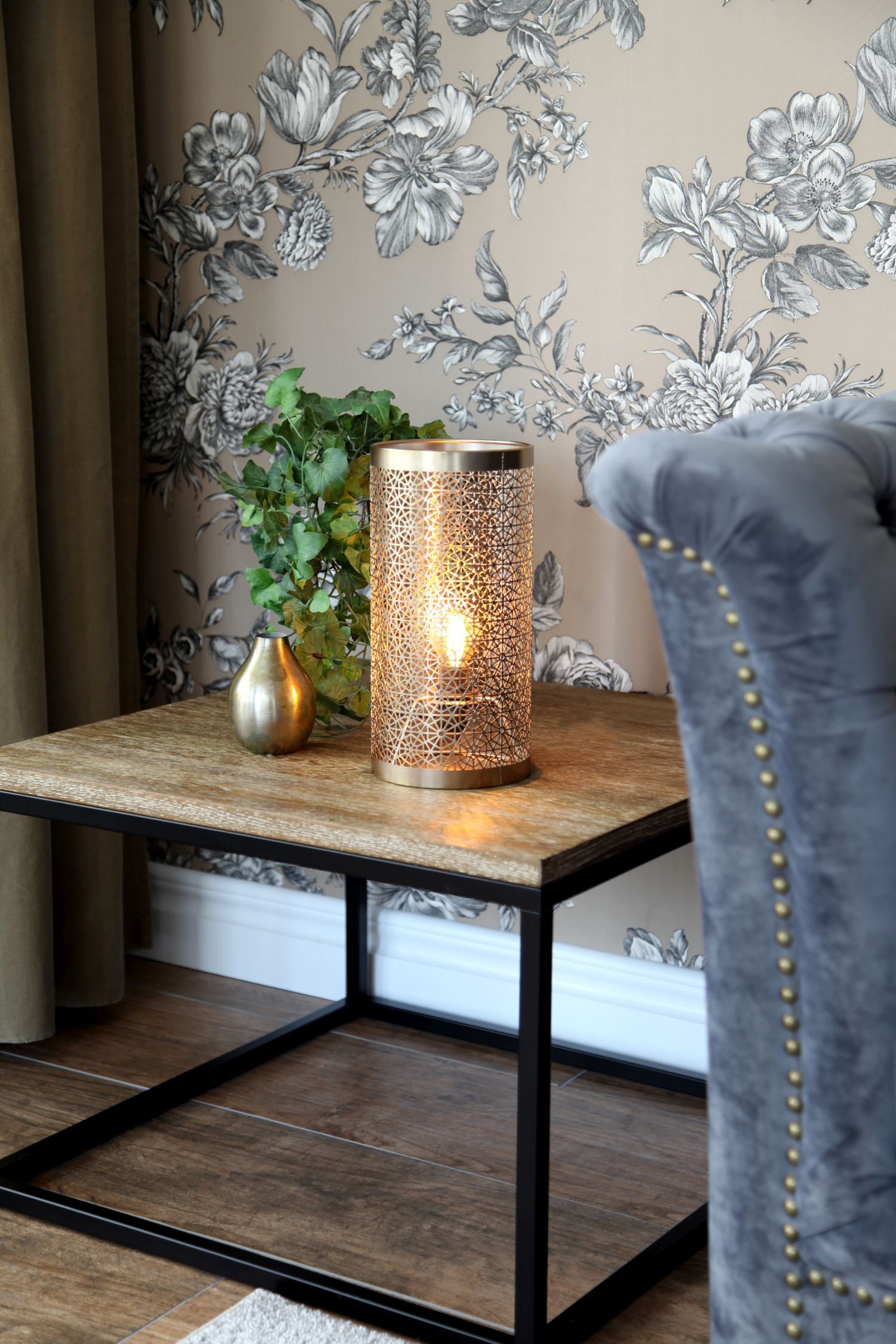 Tabelle, Kaffeetisch, Lampe, Innenarchitektur, Tischplatte