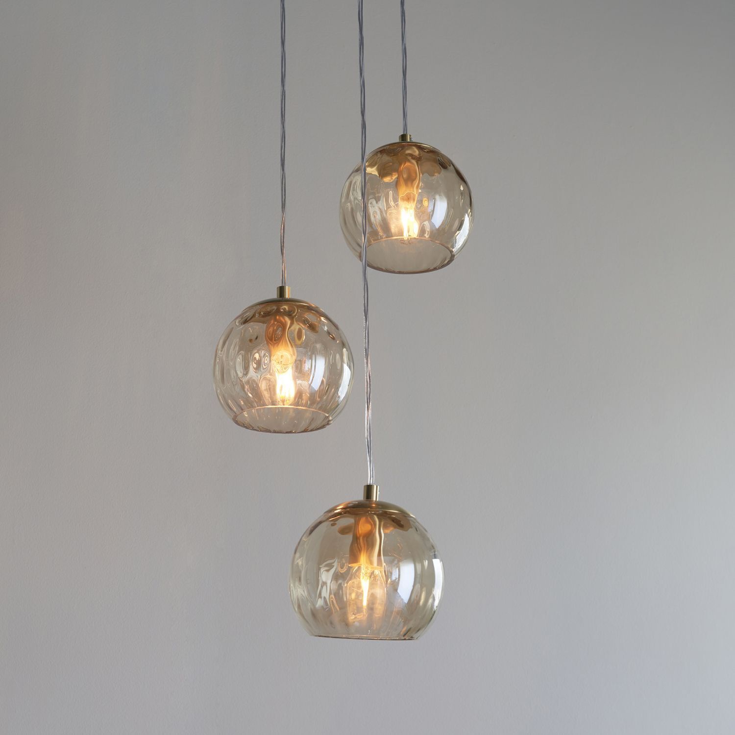 Hängeleuchte Rauchglas Metall B: 31 cm H: max. 137,5 cm verstellbar in Messing Champagner 3-flammig E14 Kugel Schirm Hängelampe Esszimmer