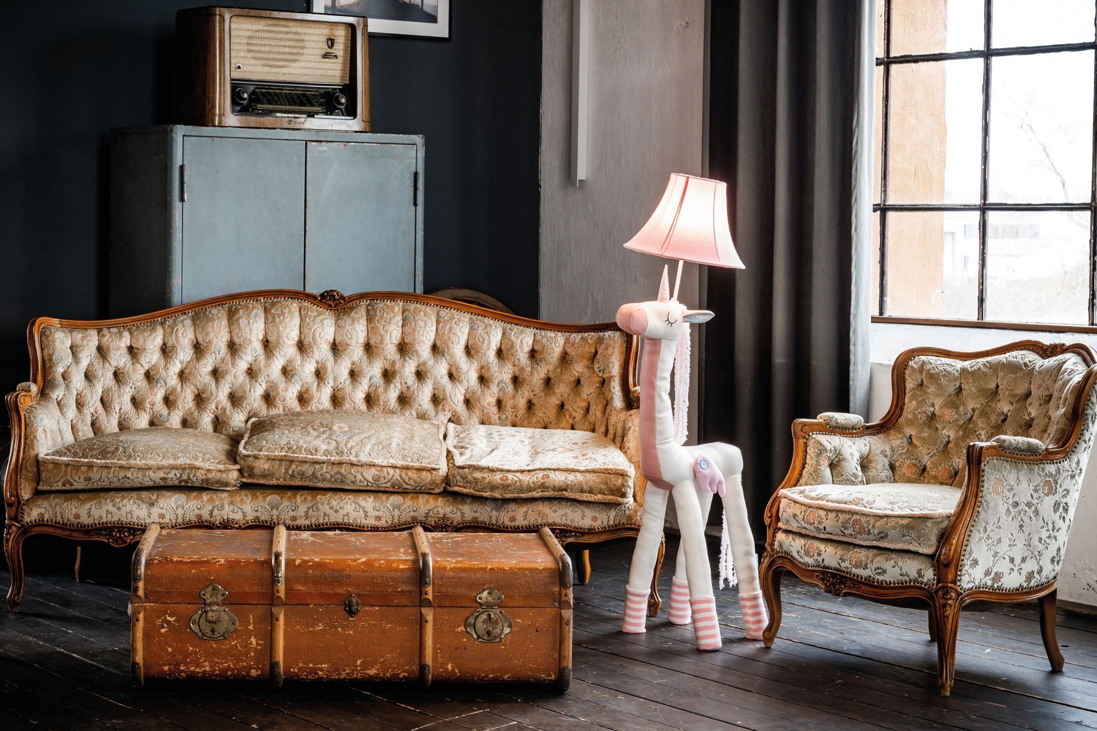 Couch, Mobiliar, Lampe, Wohnzimmer, Innenarchitektur