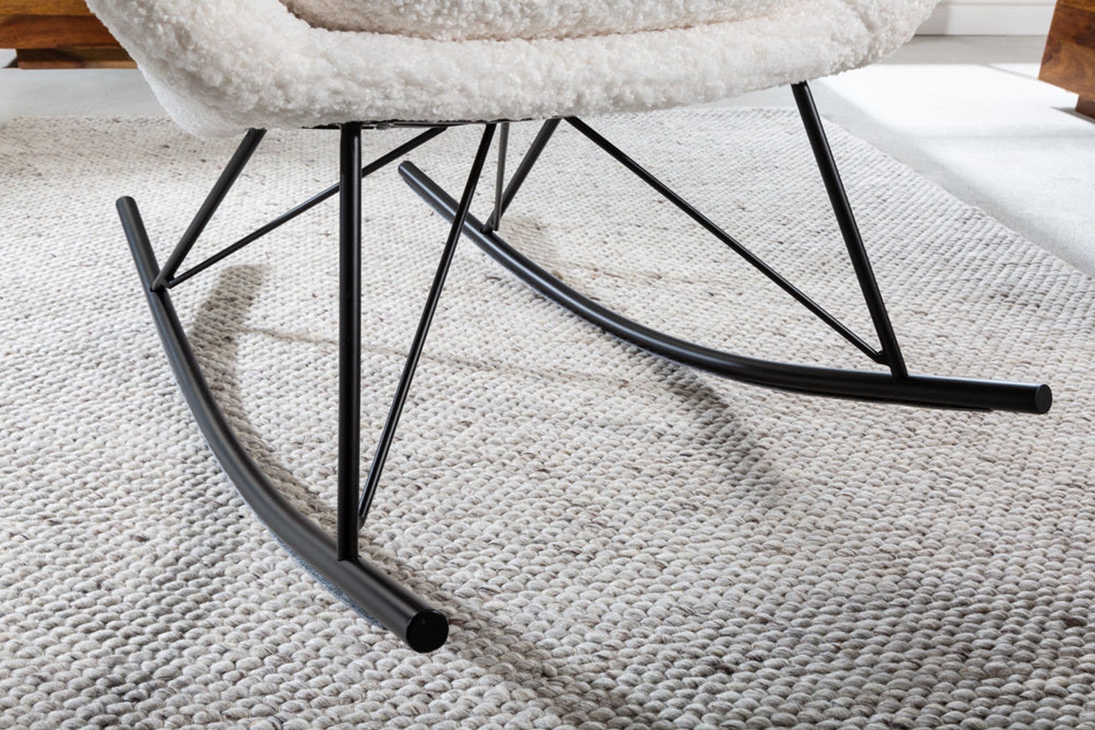 Schaukelstuhl Weiß Schwarz Bouclé Metall zum Lesen Stillen Moebel, Schaukelstuhl