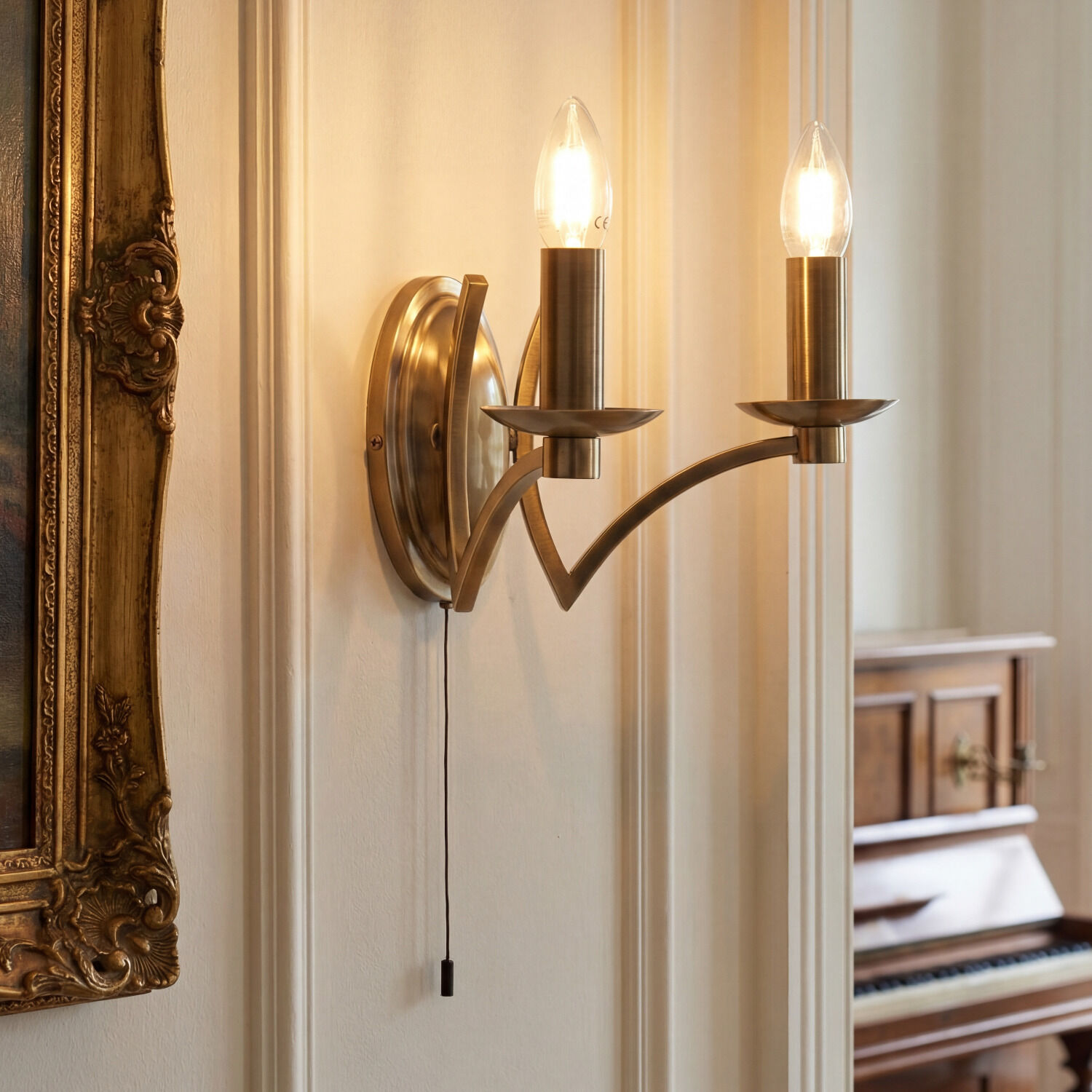 Wandlampe mit Schalter E14 in Messing Antik 2-flammig Wandlampe, Wandleuchte, Bronzefarben, Metall, Zweiflammig