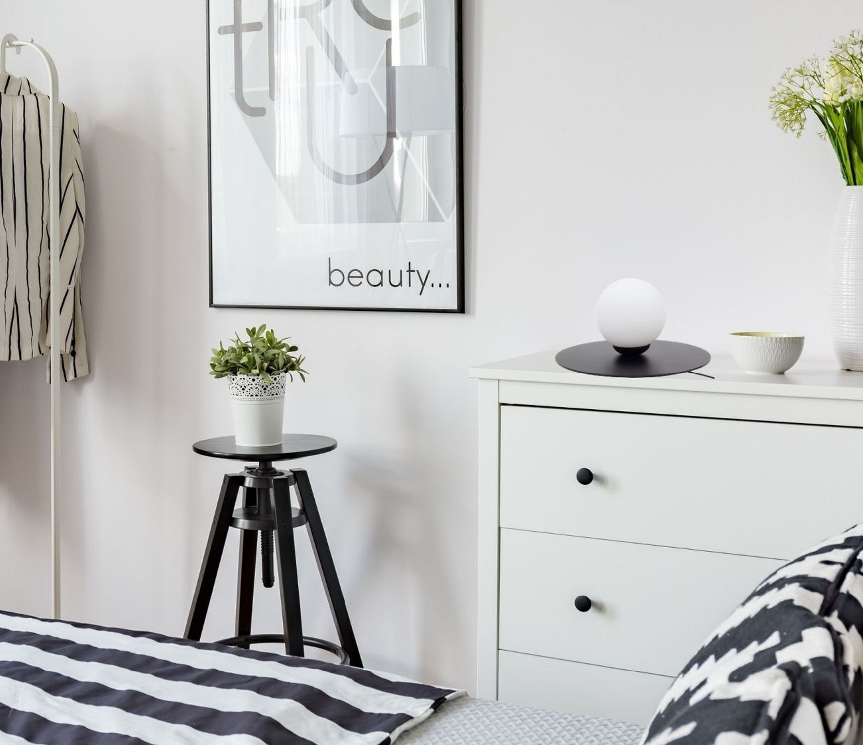 Nachttischlampe Glaskugel blendarm E27 15 cm in Schwarz Moebel, Inneneinrichtung, Pflanze