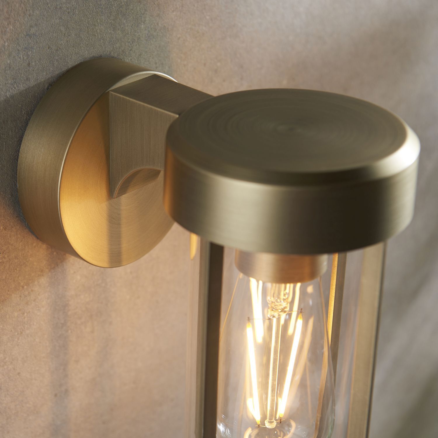 Wandleuchte außen E27 Aluminium Glas IP44 20,8 cm hoch in Gold
