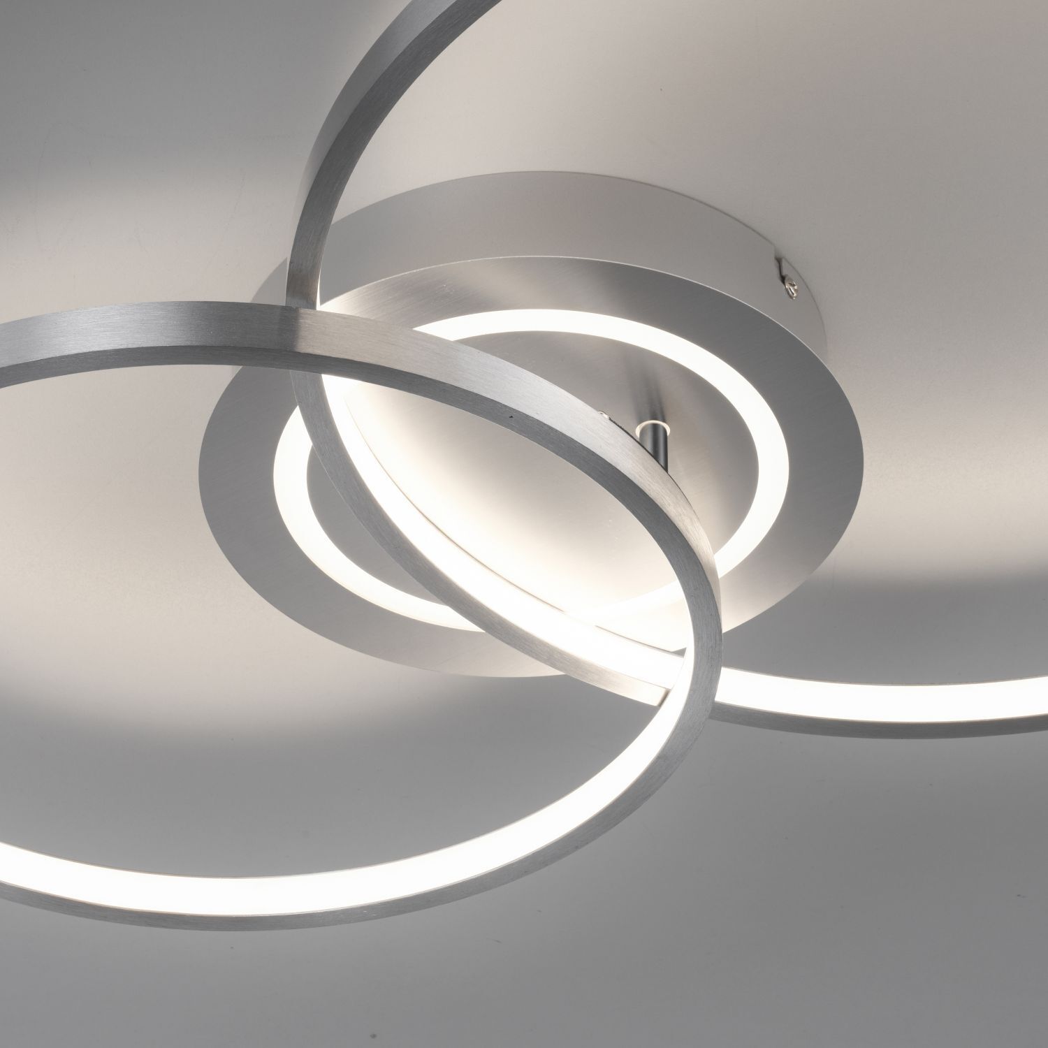 Stilvolle LED Deckenleuchte in Aluminium 3000 K Ringe