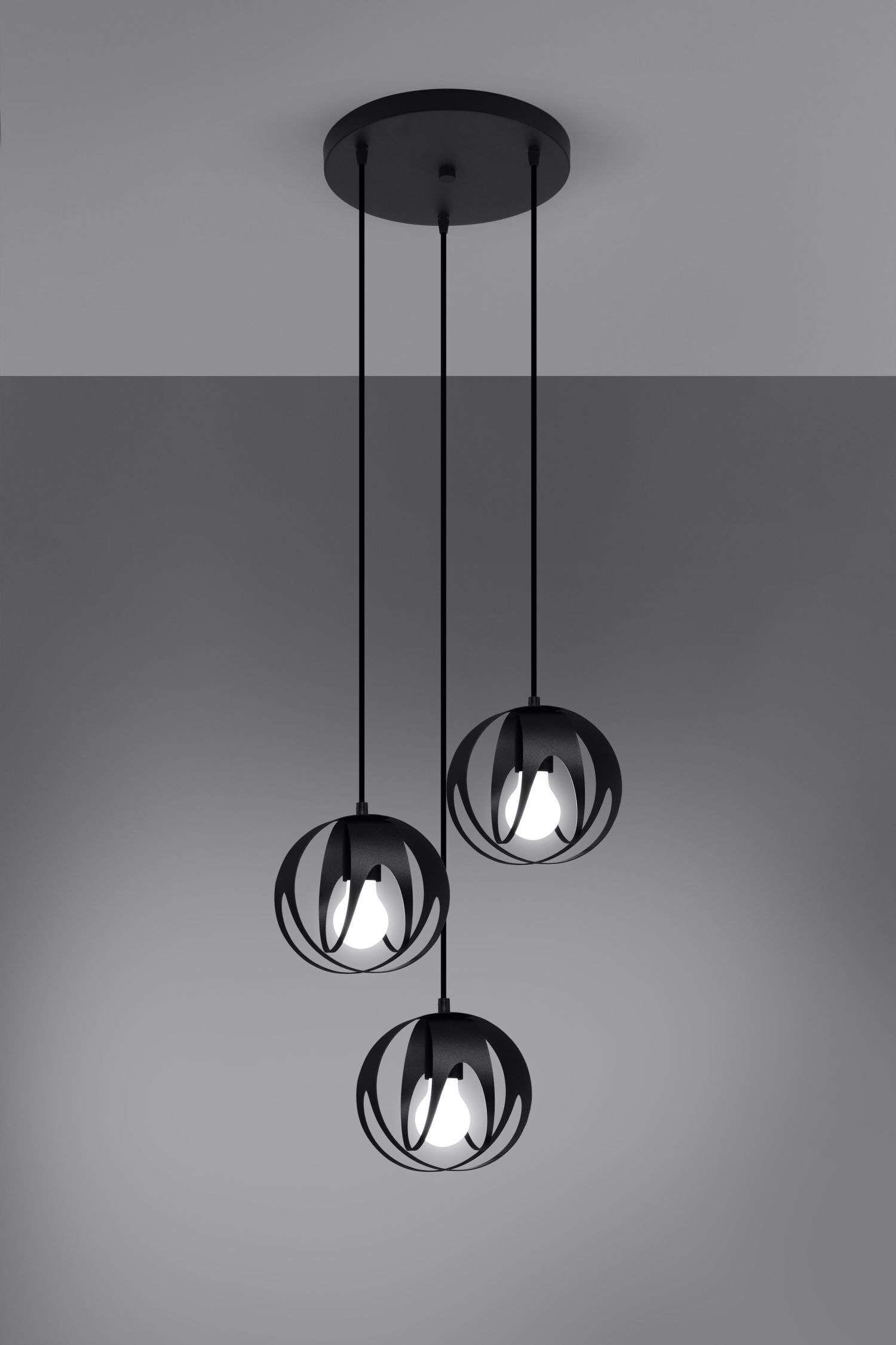 Hängelampe Modern Ø 30 cm Metall 3-flammig E27 Schwarz