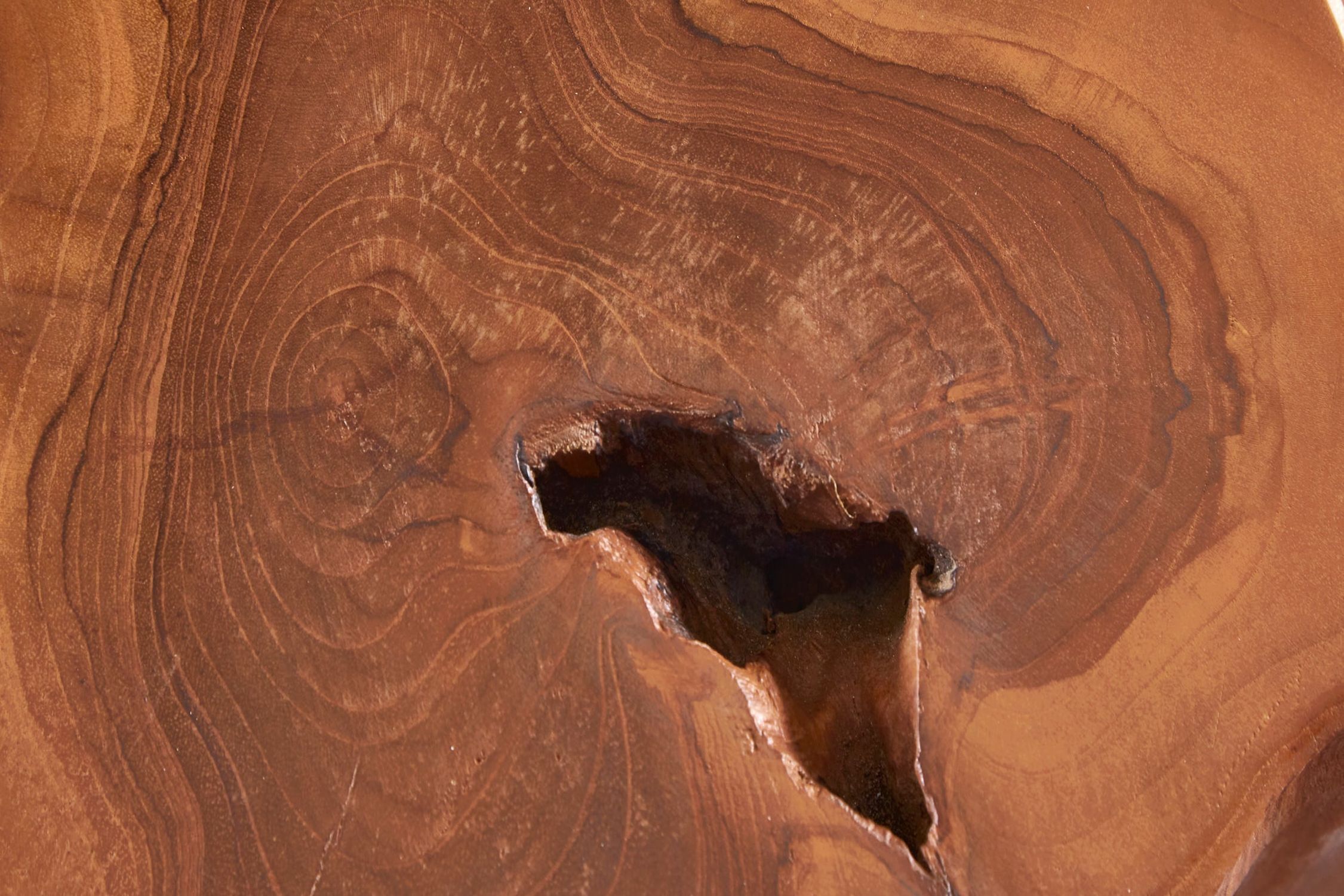 Beistelltisch Teakholz massiv 30 x 30 cm Handarbeit Holz, Person, Edelstein, Loch, Baum