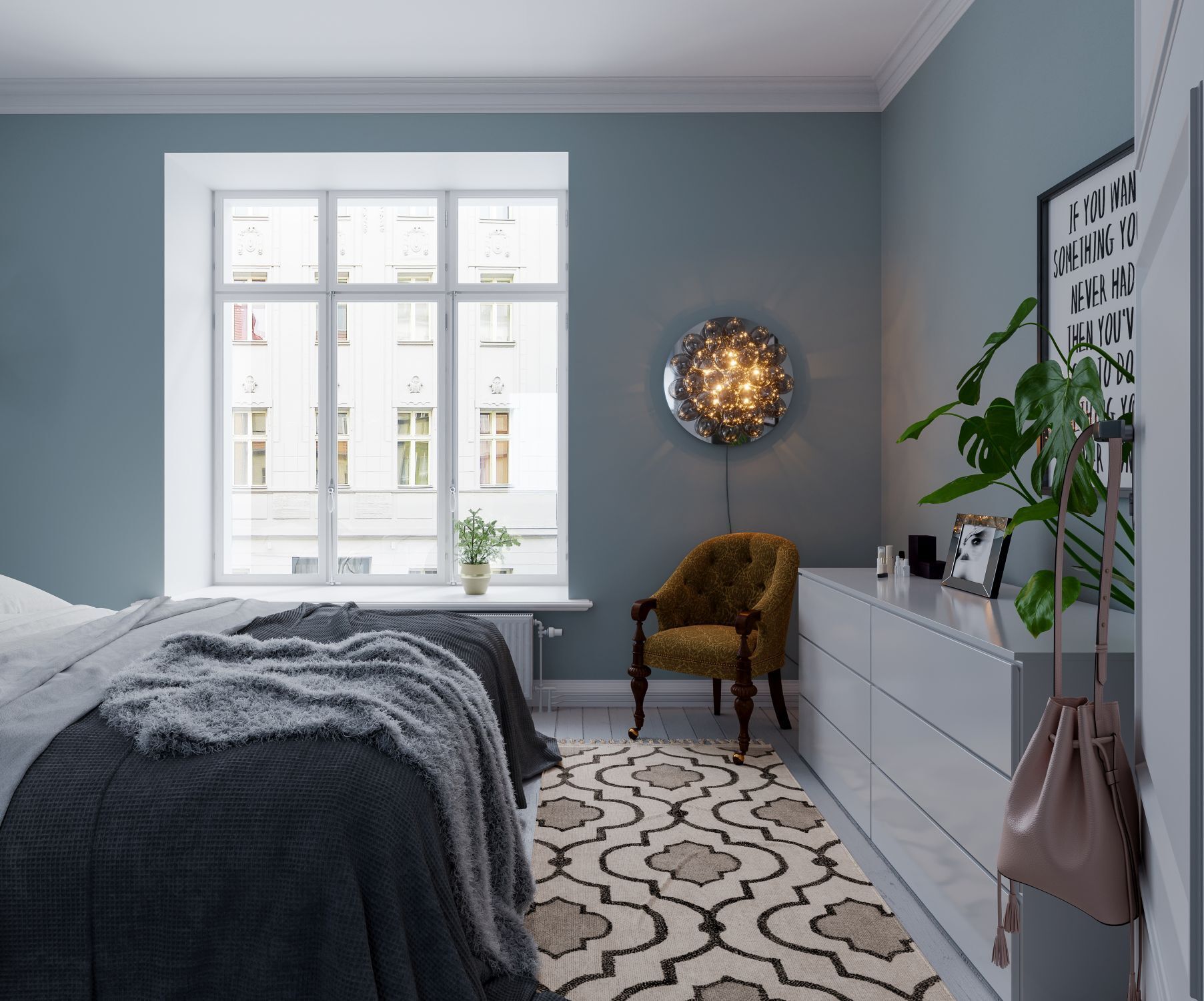 Bett, Bettdecke, Kissen, Spiegelwandlampe, Kommode