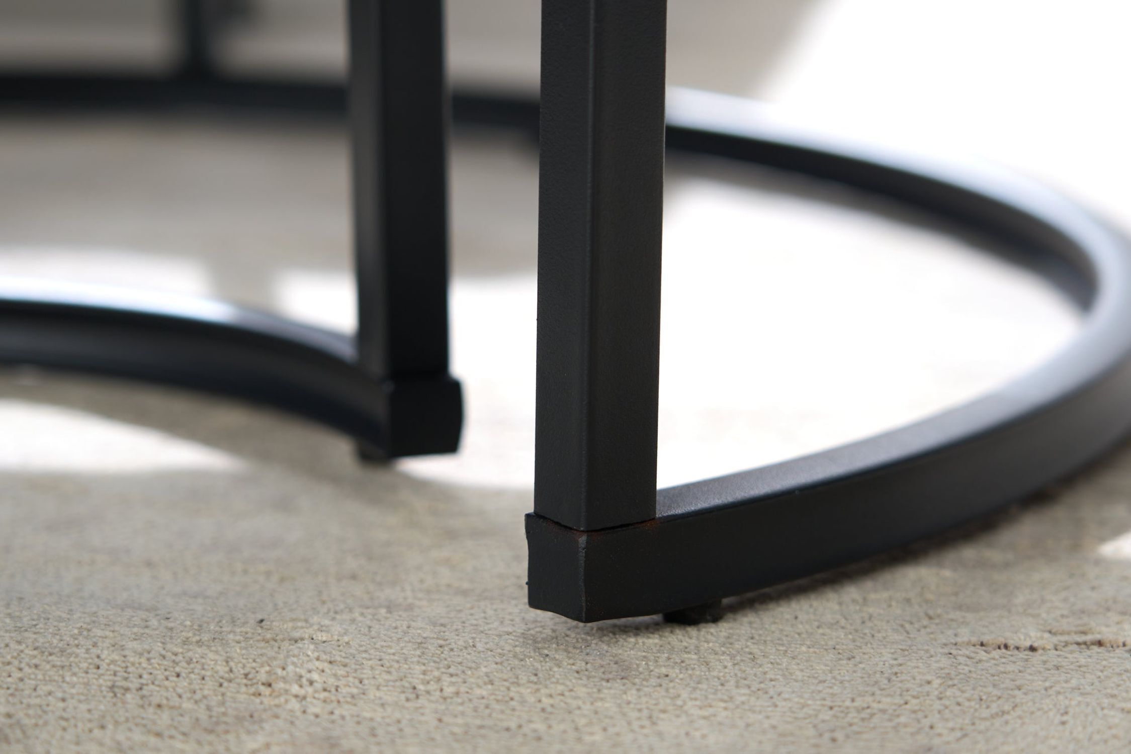 Couchtisch 2er Set MDF Hartglas Metall in Schwarz