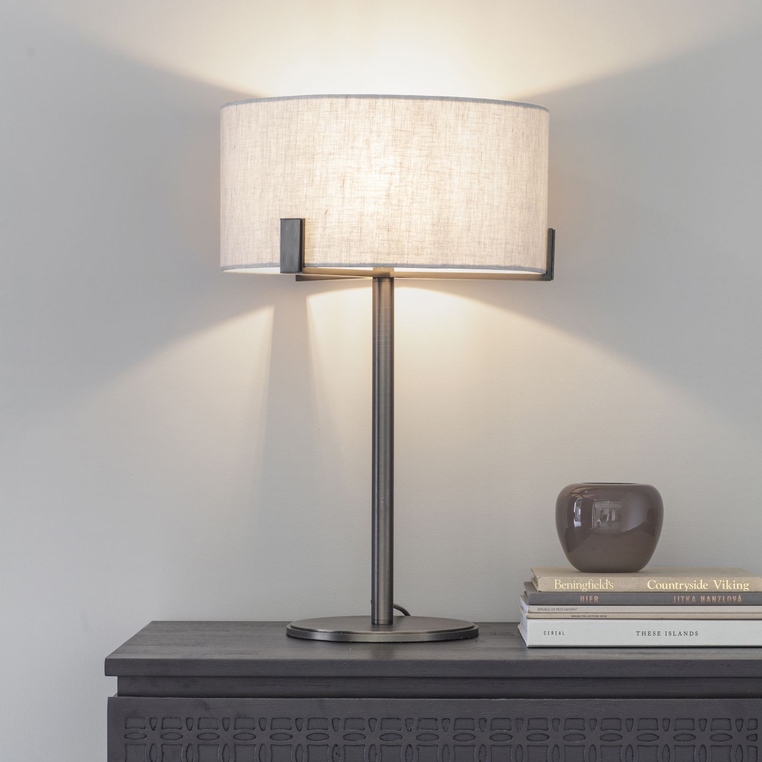 Tischleuchte Metall Stoff 59 cm in Bronze Weiß Modern