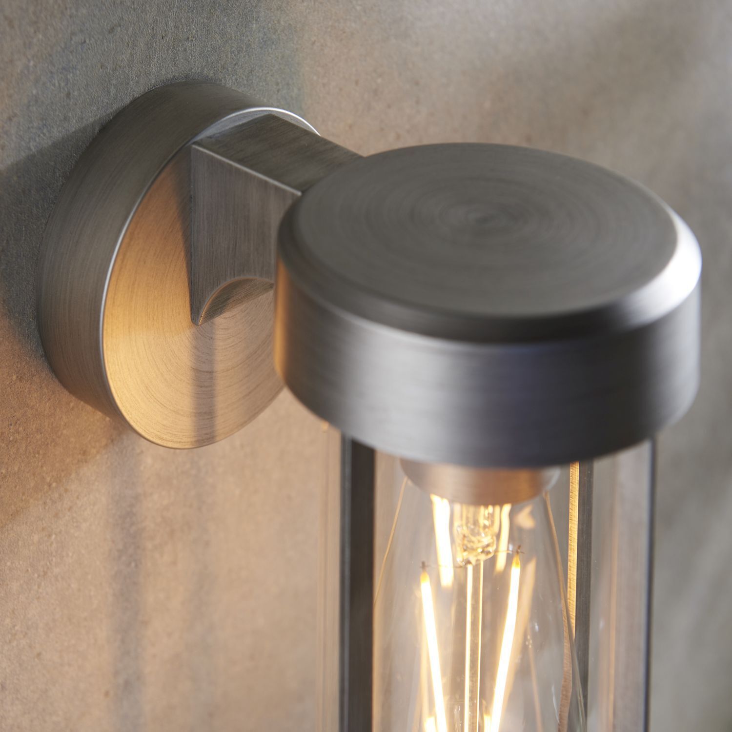 Wandlampe außen IP44 H: 20,8 cm Alu Glas E27 in Silber