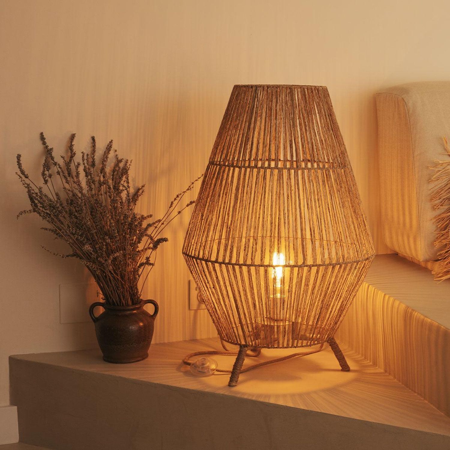 Tischleuchte Rattan H: 72 cm E27 groß Dreibein Boho