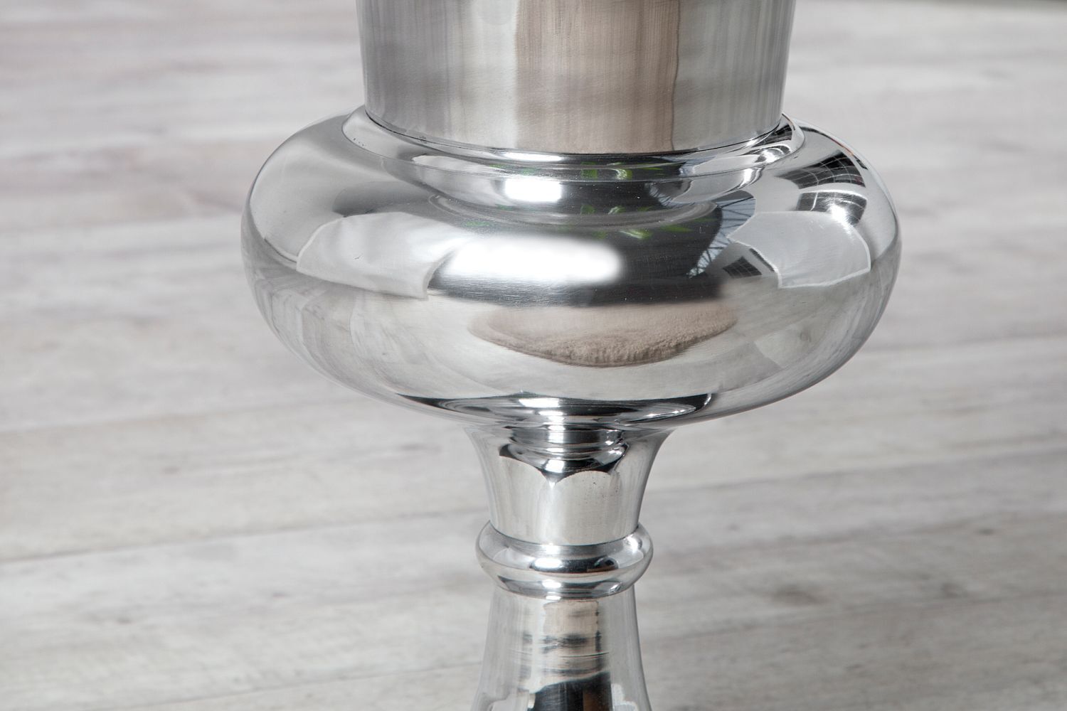 Vase Metall Ø 40 cm H: 70 cm in groß Silber