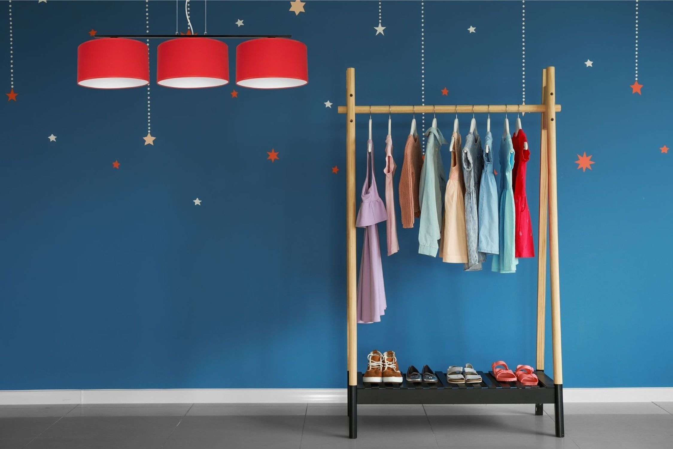 Kleidung, Kleiderstange, Schuhe, Hängestativ, Kinderzimmer