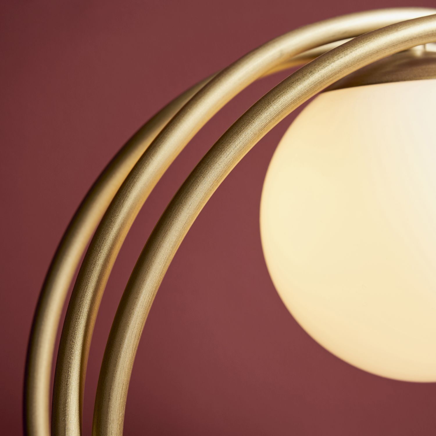 Tischleuchte Glas Metall 31 cm hoch in Gold Weiß