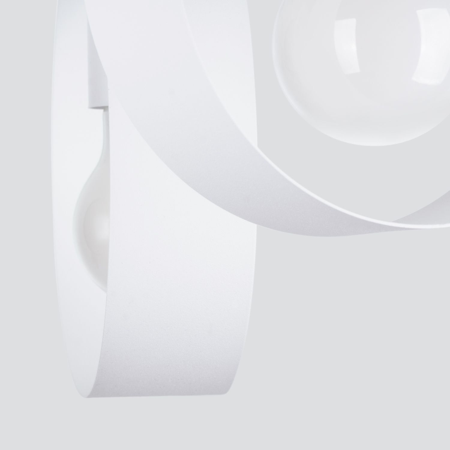 Deckenleuchte Weiß Ø 30 cm 3-flammig E27 Metall Modern