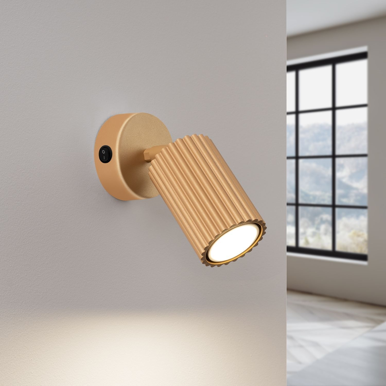 Schwenkbare Leselampe Wand GU10 B: 8 cm klein in Gold aus Alu