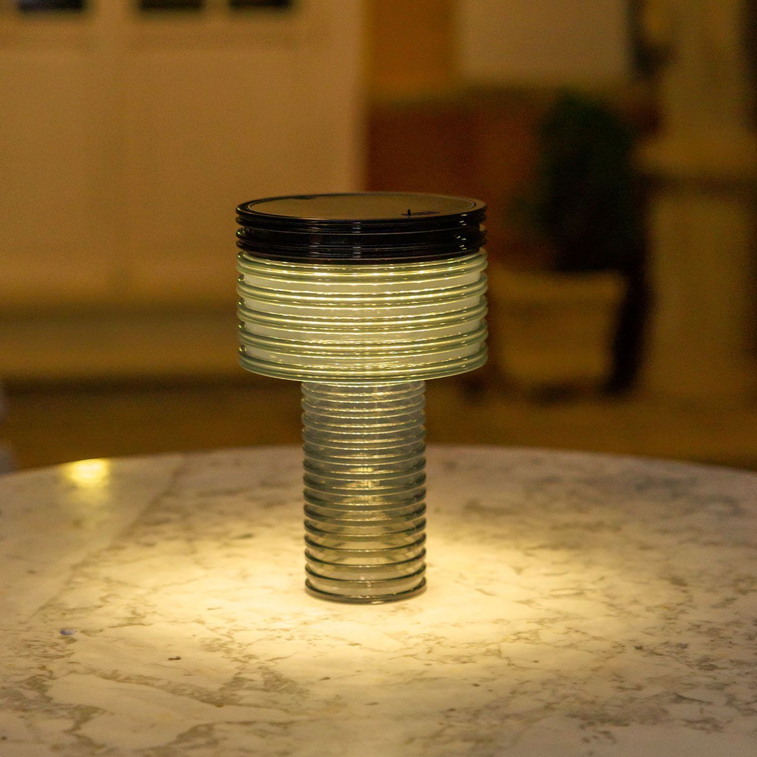 LED Solar Tischlampe Akku dimmbar Grau IP44 3000K 25cm gestapeltes glas, Glas-Turm, Glasstapel, transparentes Glas, Tischmitte