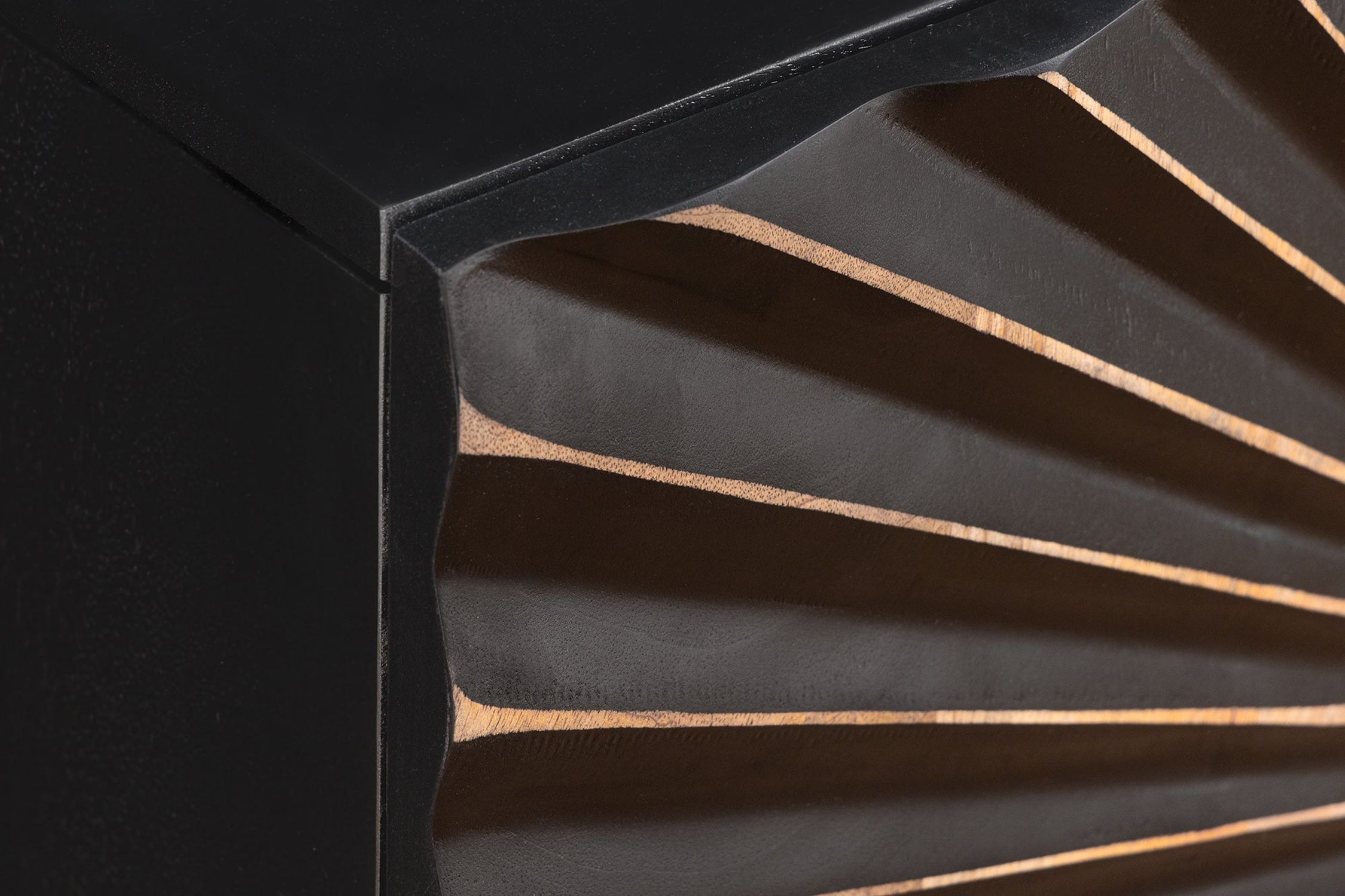 Sideboard Schwarz Gold 177 cm breit groß dekorativ Drinnen, Innenarchitektur, Holz, Sperrholz, Mobiliar