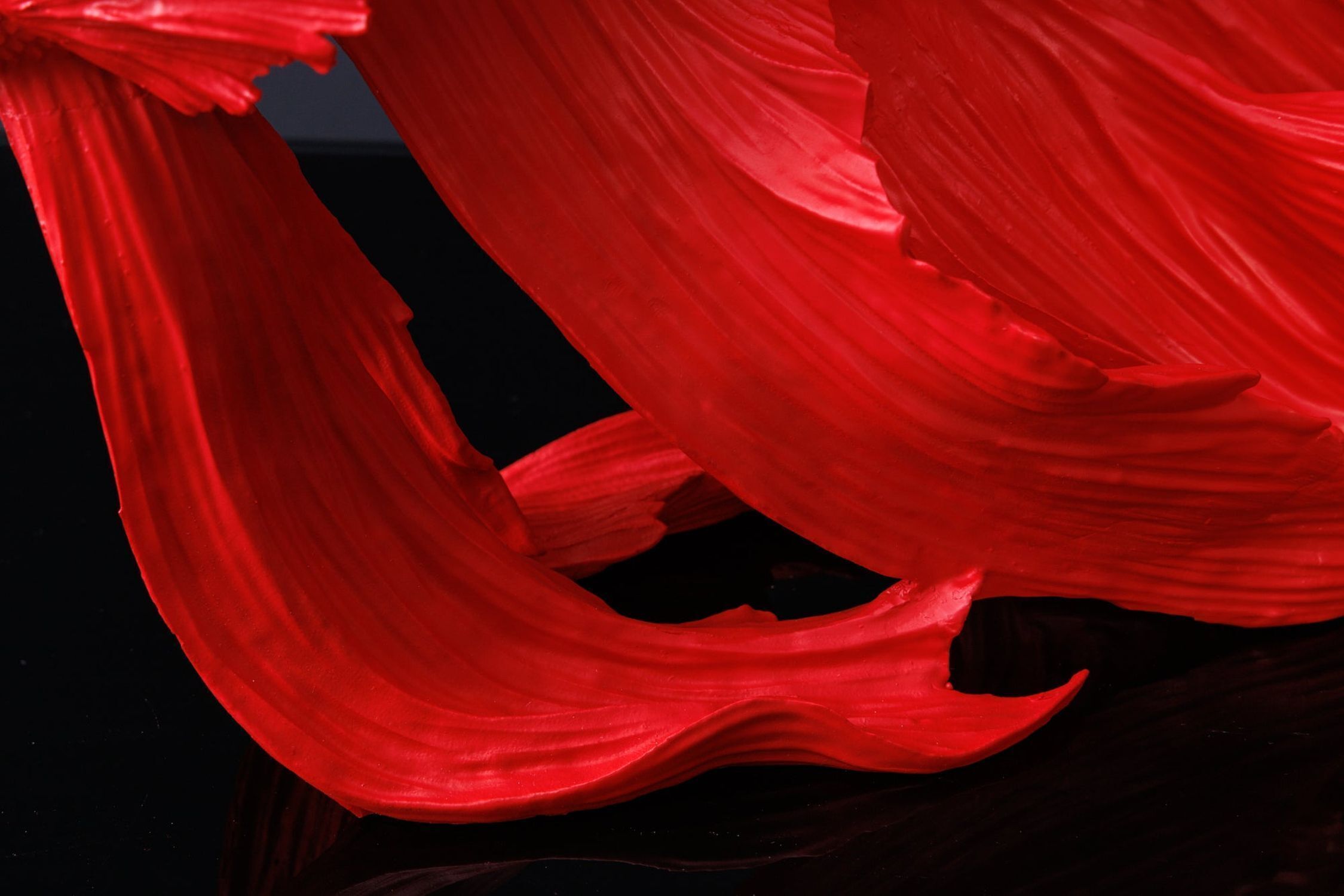 Deko Statue Kampffisch Polyresin H: 36 cm Rot Blume, Blütenblatt, Pflanze