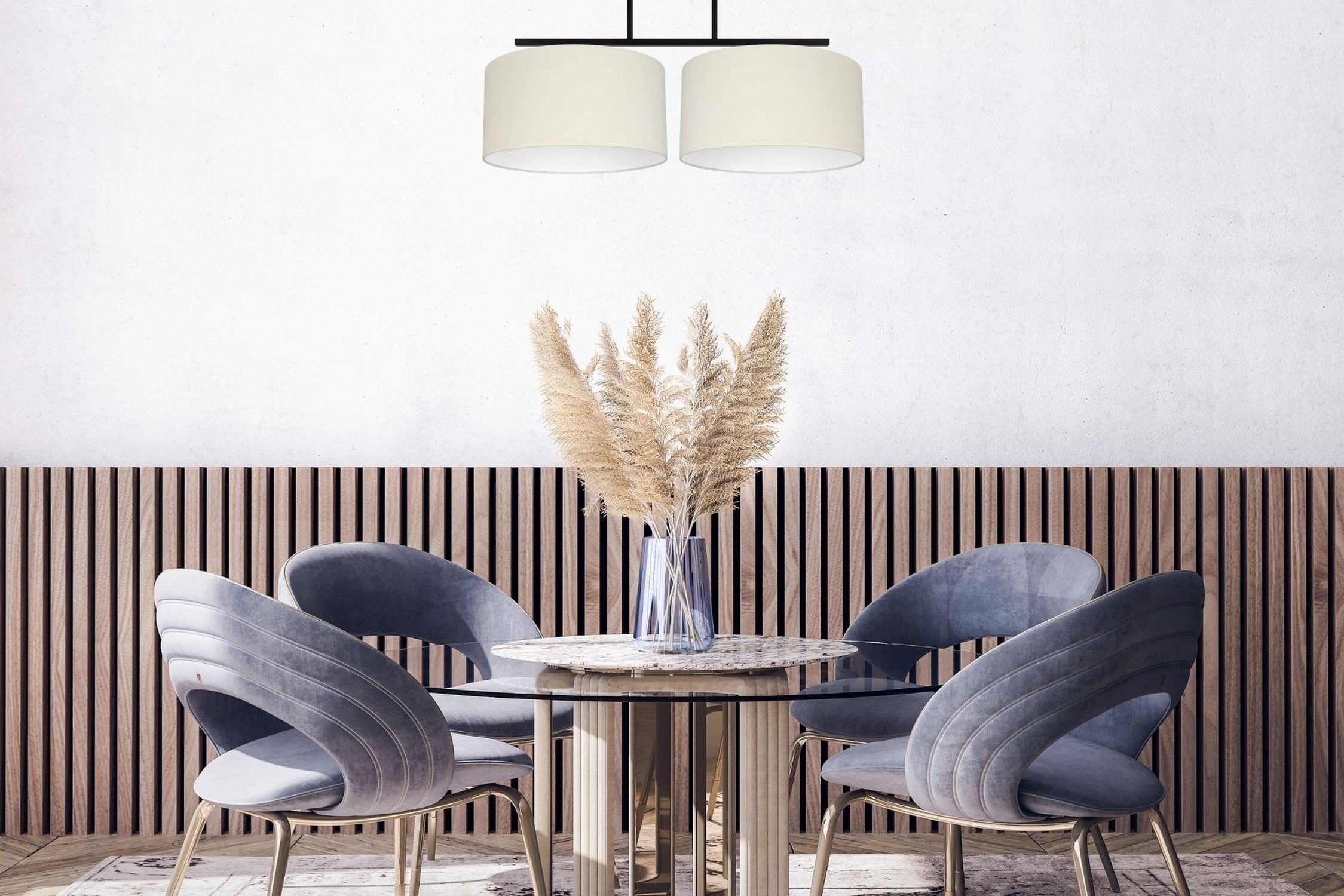 Esstisch, Stühle, Vasen-Dekor, Pampasgras, Holzwand