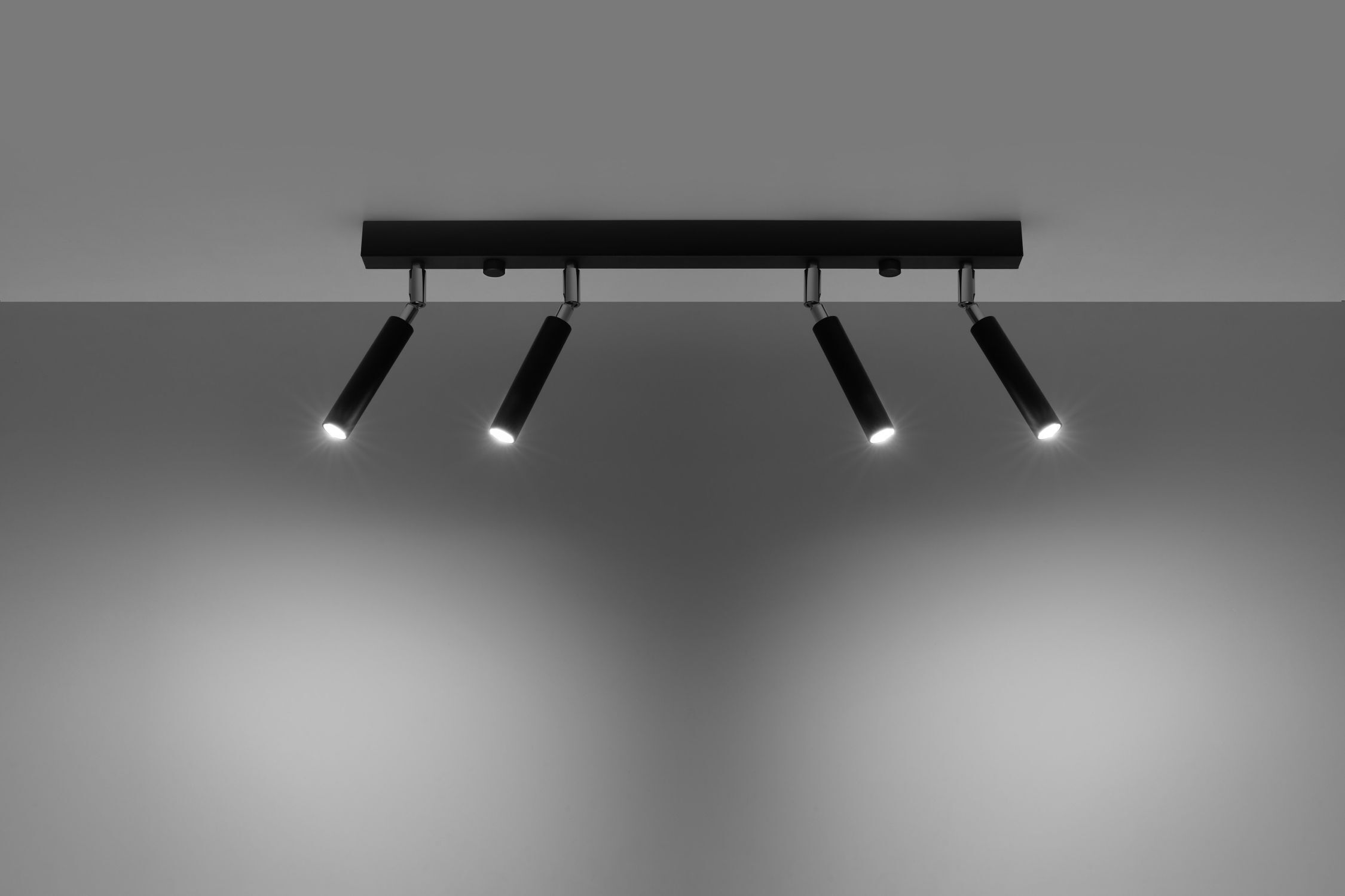 Deckenleuchte Schwarz Metall 4-flammig 60 cm lang