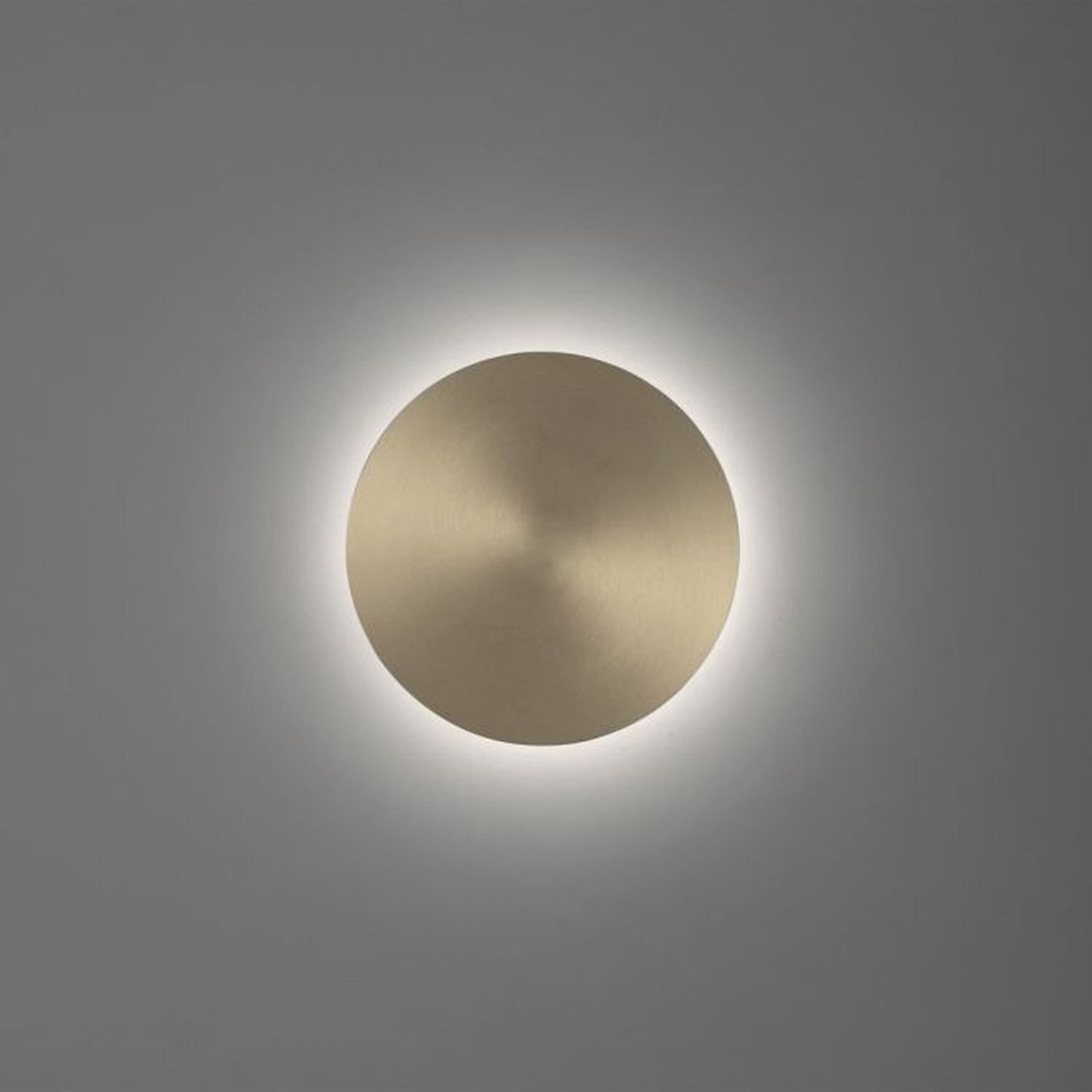 LED Akku Wandlampe in Messing dimmbar mit Fernbedienung LED Akku Wandlampe in Messing dimmbar mit Fernbedienung