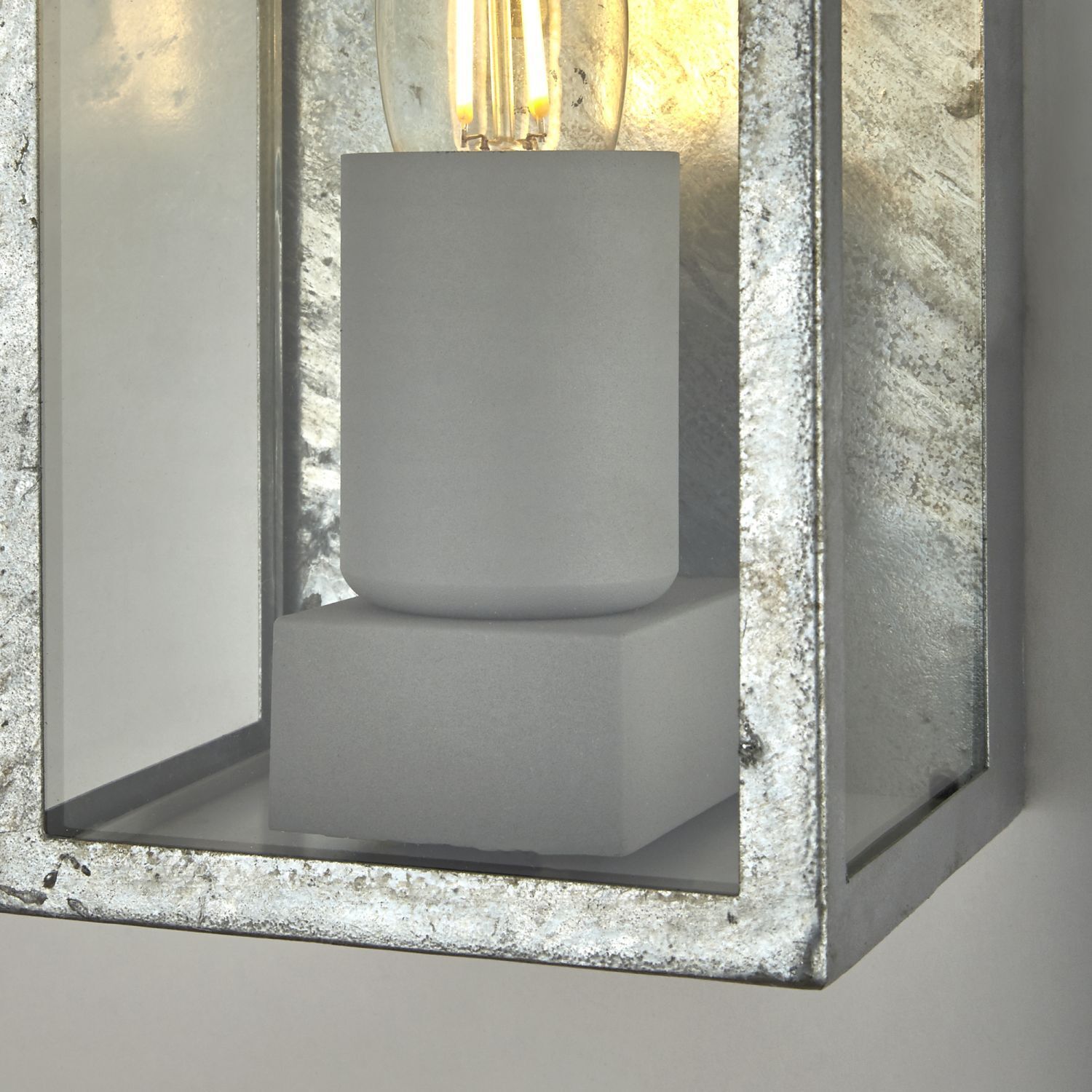 Außenwandlampe IP44 in Silber E27 Glas Metall eckig H: 24 cm
