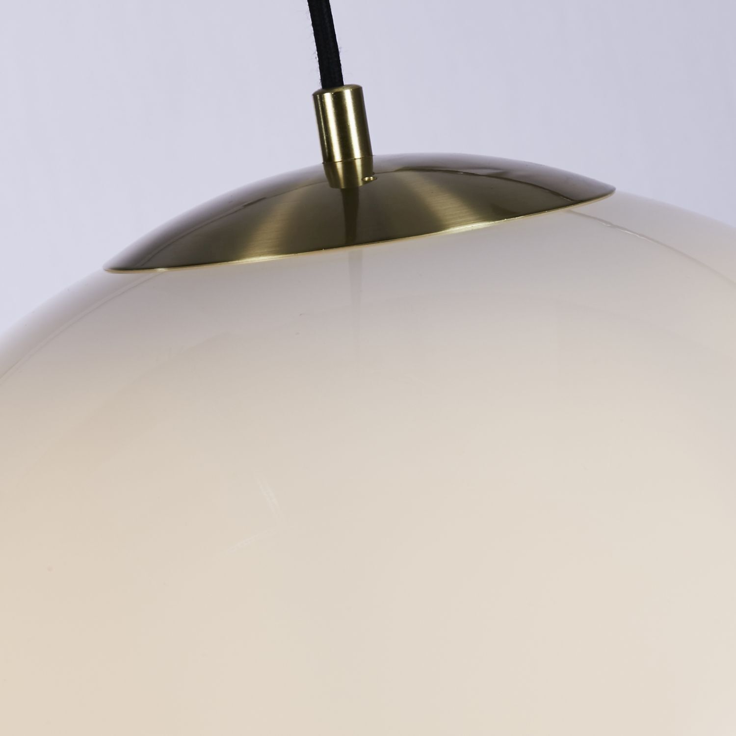 Wohnliche Hängelampe Glas Metall in Messing E27 Ø40 cm