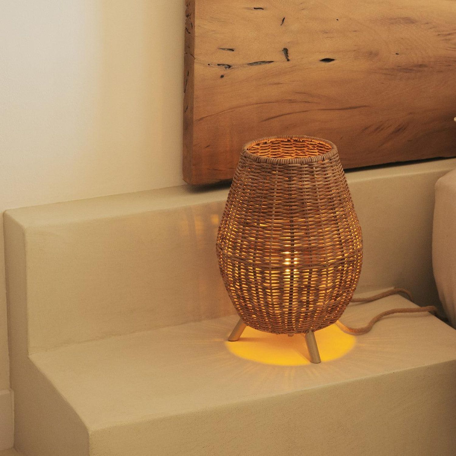 Tischleuchte Rattan H: 32,5 cm Dreibein Natur E27 FULDE