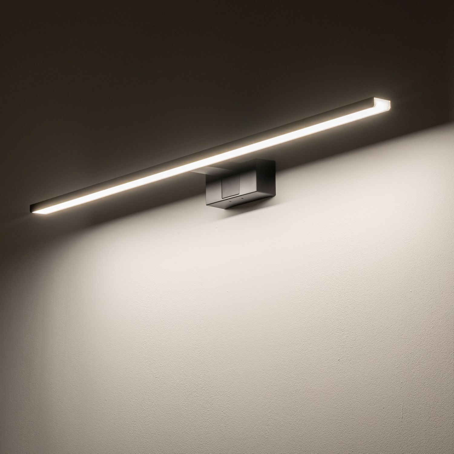 LED Spiegelleuchte IP44 Schwarz 3000 K 1050 lm warmweiß