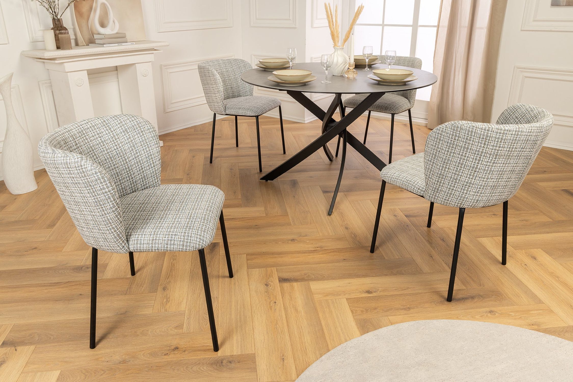 Esszimmerstuhl Weiß Blau kariert Bouclé Metall ohne Armlehne Tabelle, Fußboden, Esstisch, Innenarchitektur, Tischplatte