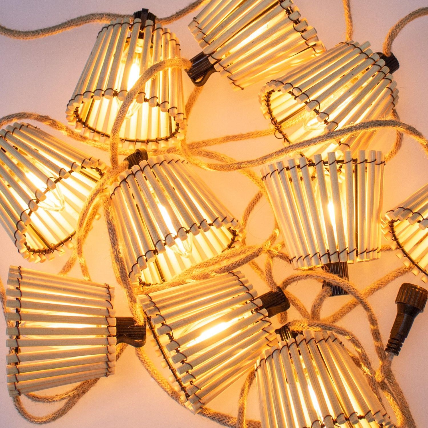 LED Solarlichterkette 5m lang IP44 2200 K Bambus Schirme Leuchter, Lampe, Lampenschirm