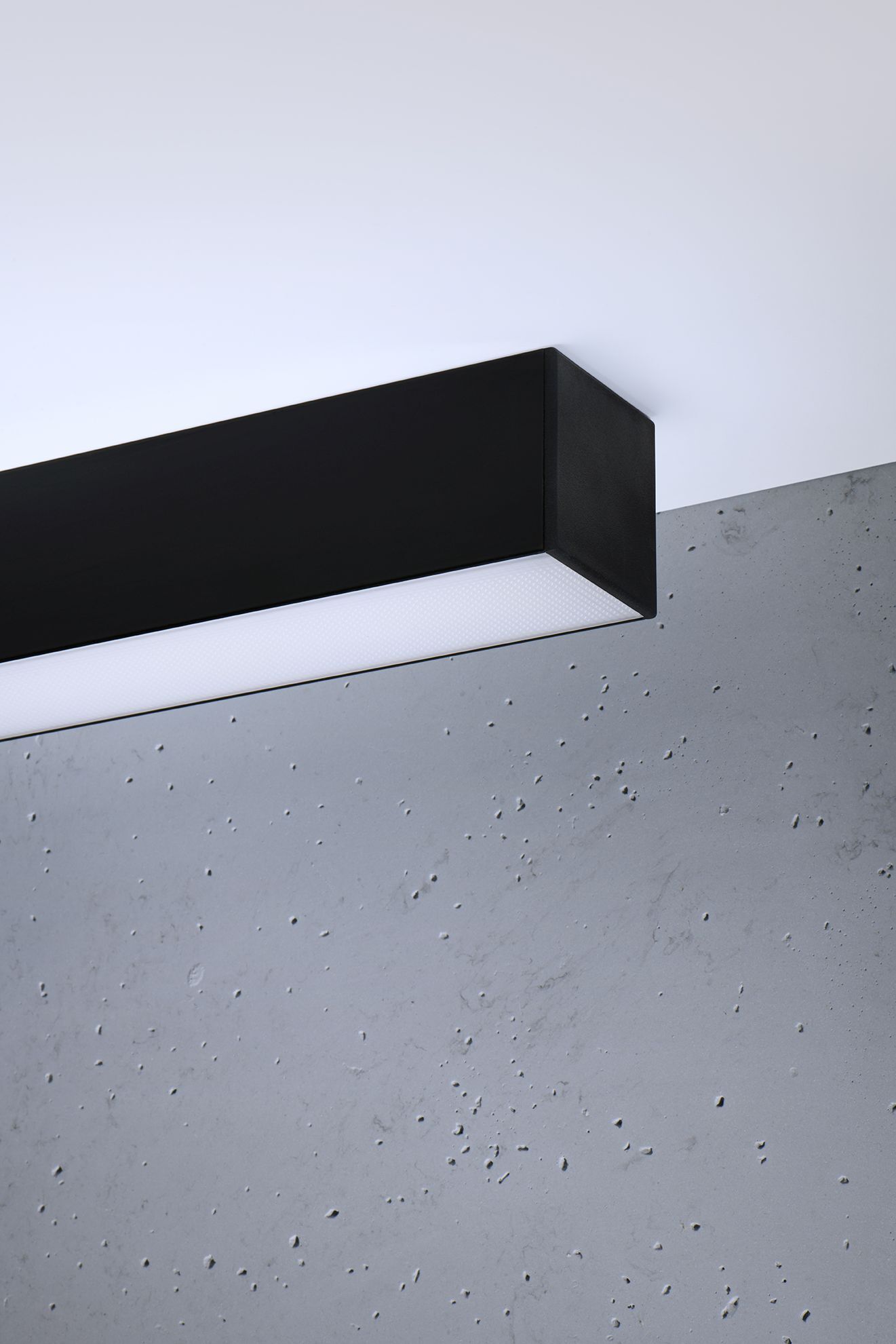 LED Deckenlampe 4000 K 3120 lm blendarm 90 cm lang