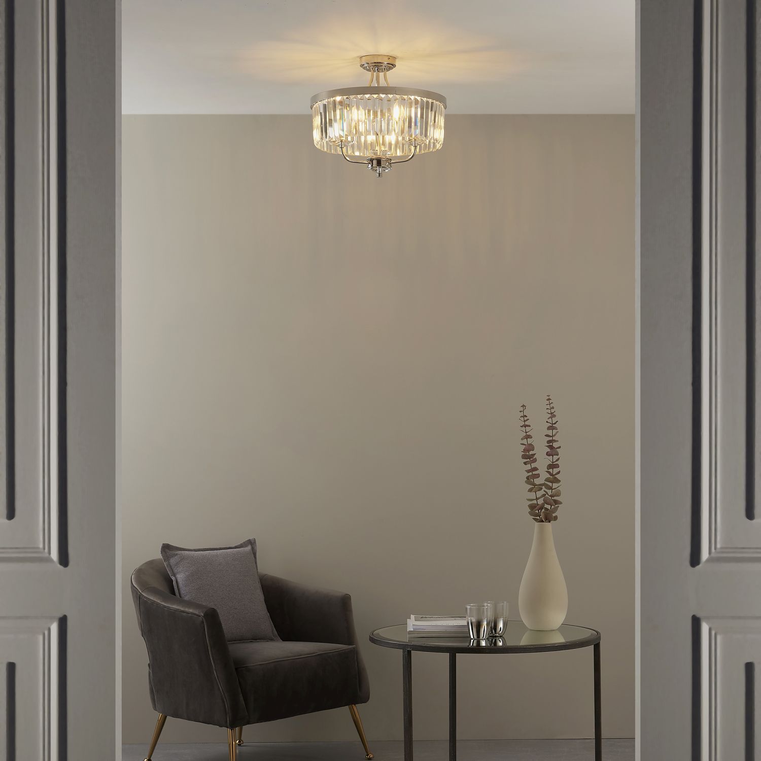 Lampe, Kronleuchter, Mobiliar, Innenarchitektur, Stuhl
