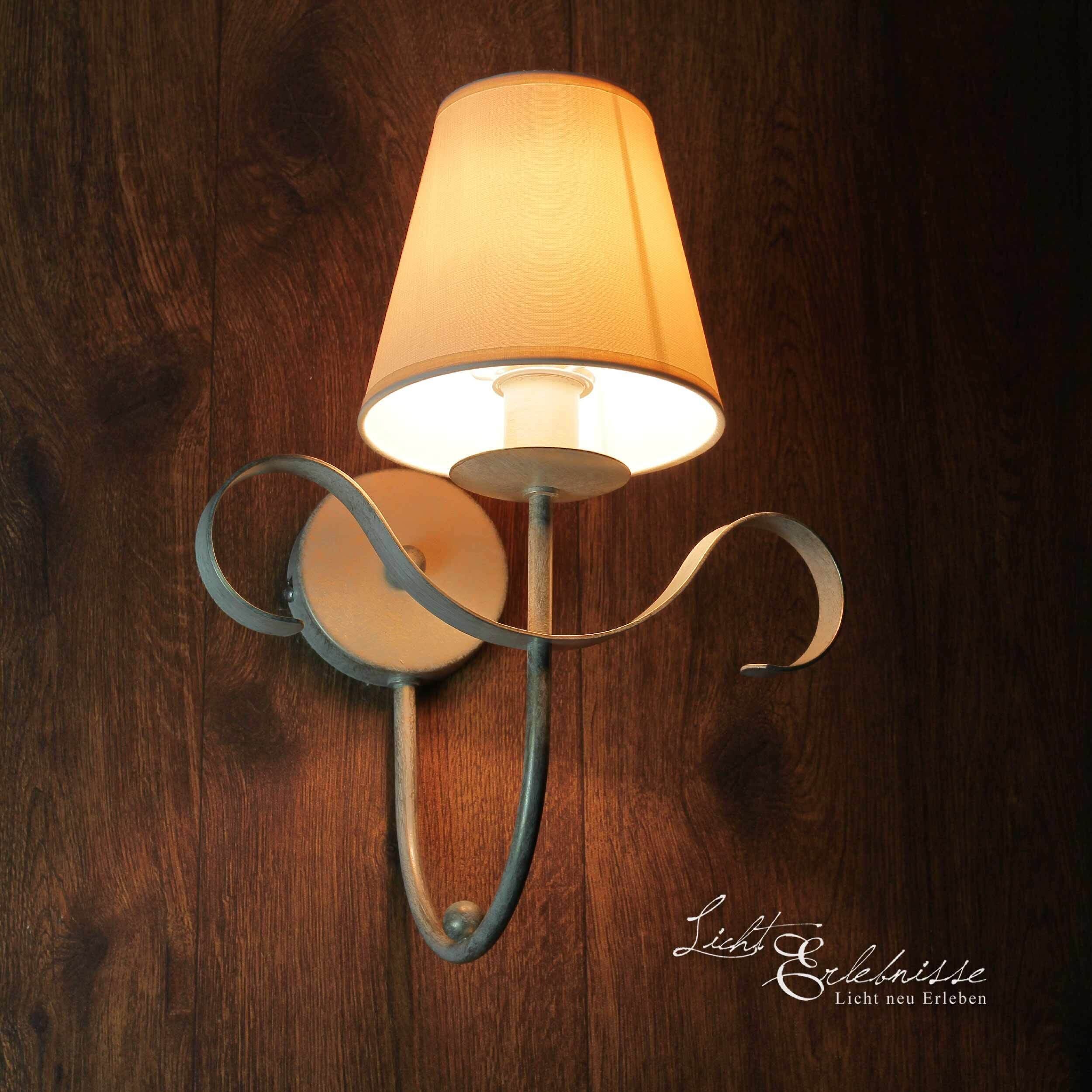 Wandleuchte MOTTO in Weiß Lampe