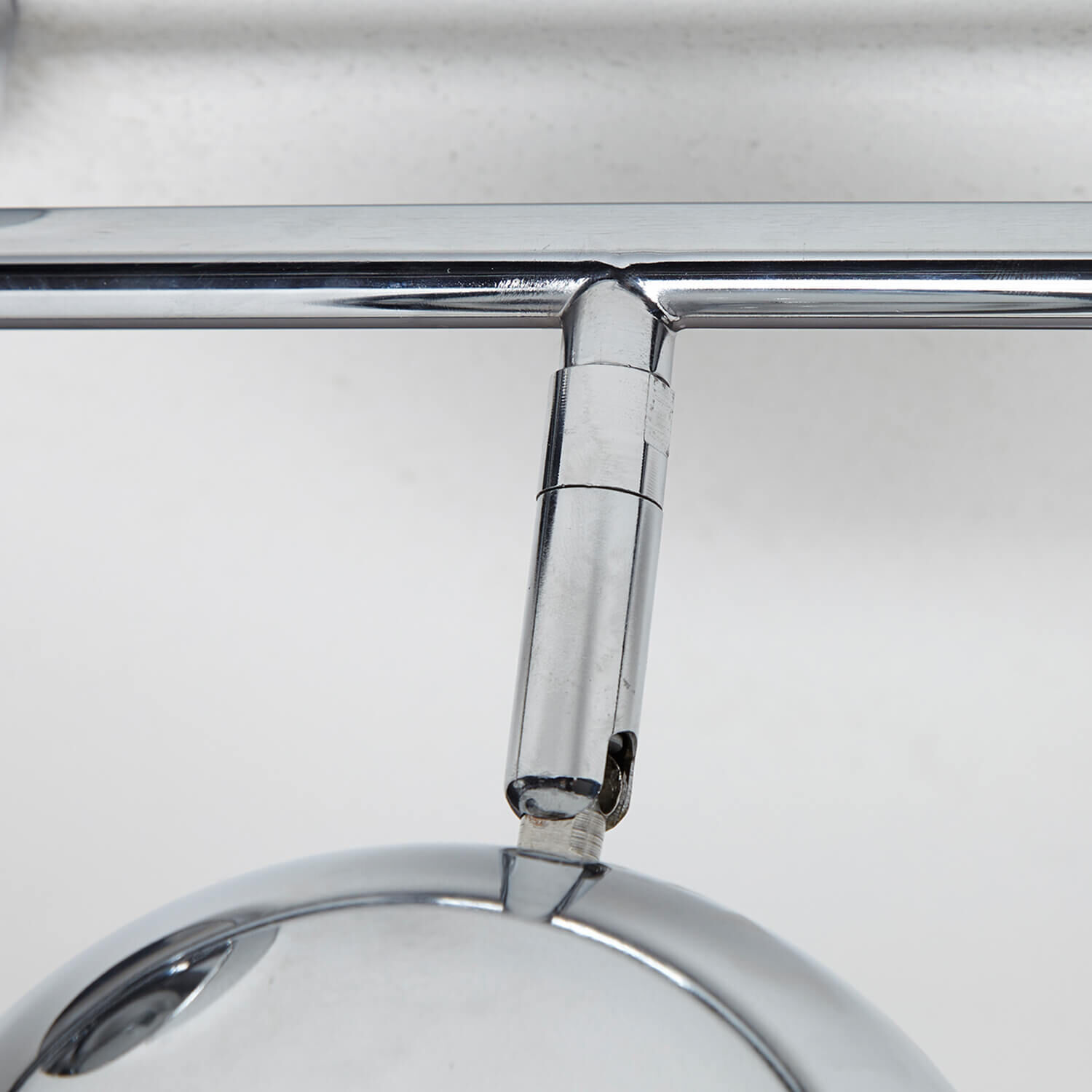 Stylischer Deckenstrahler Chrom Retro lang E14 Sinken, Waschbeckenhahn, Handlauf