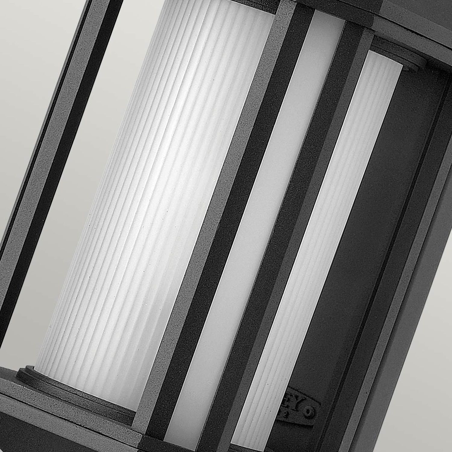 Außenlampe Wand 29,2 cm hoch IP44 E27 klein Eingang