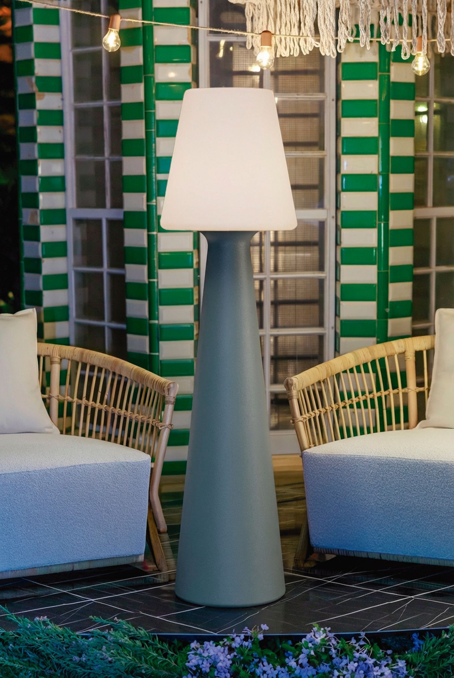 LED Akku Stehleuchte dimmbar IP65 3000-6500 K Grau