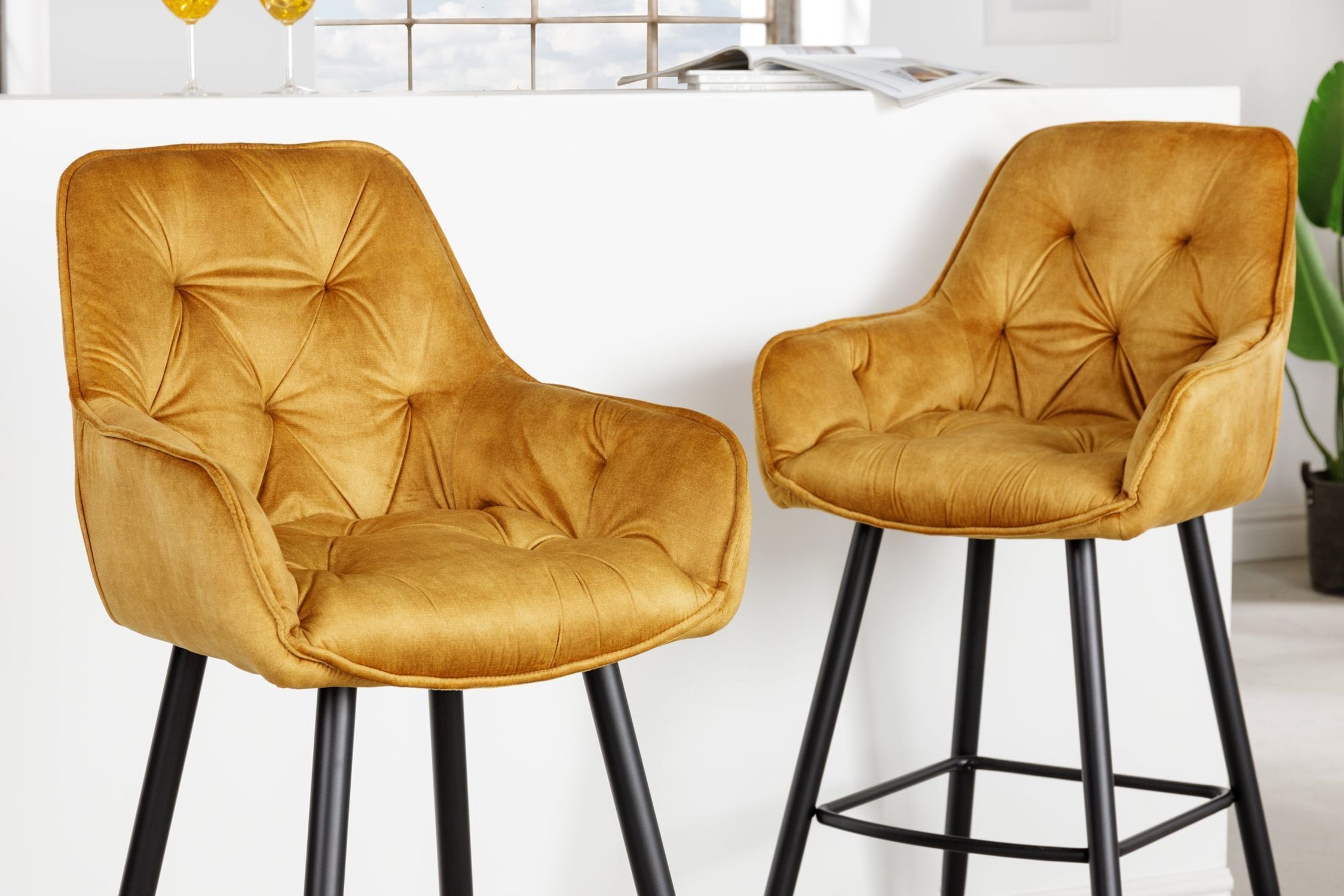 Tresenhocker Samt Metall in Gelb Schwarz Chesterfield Moebel, Stuhl