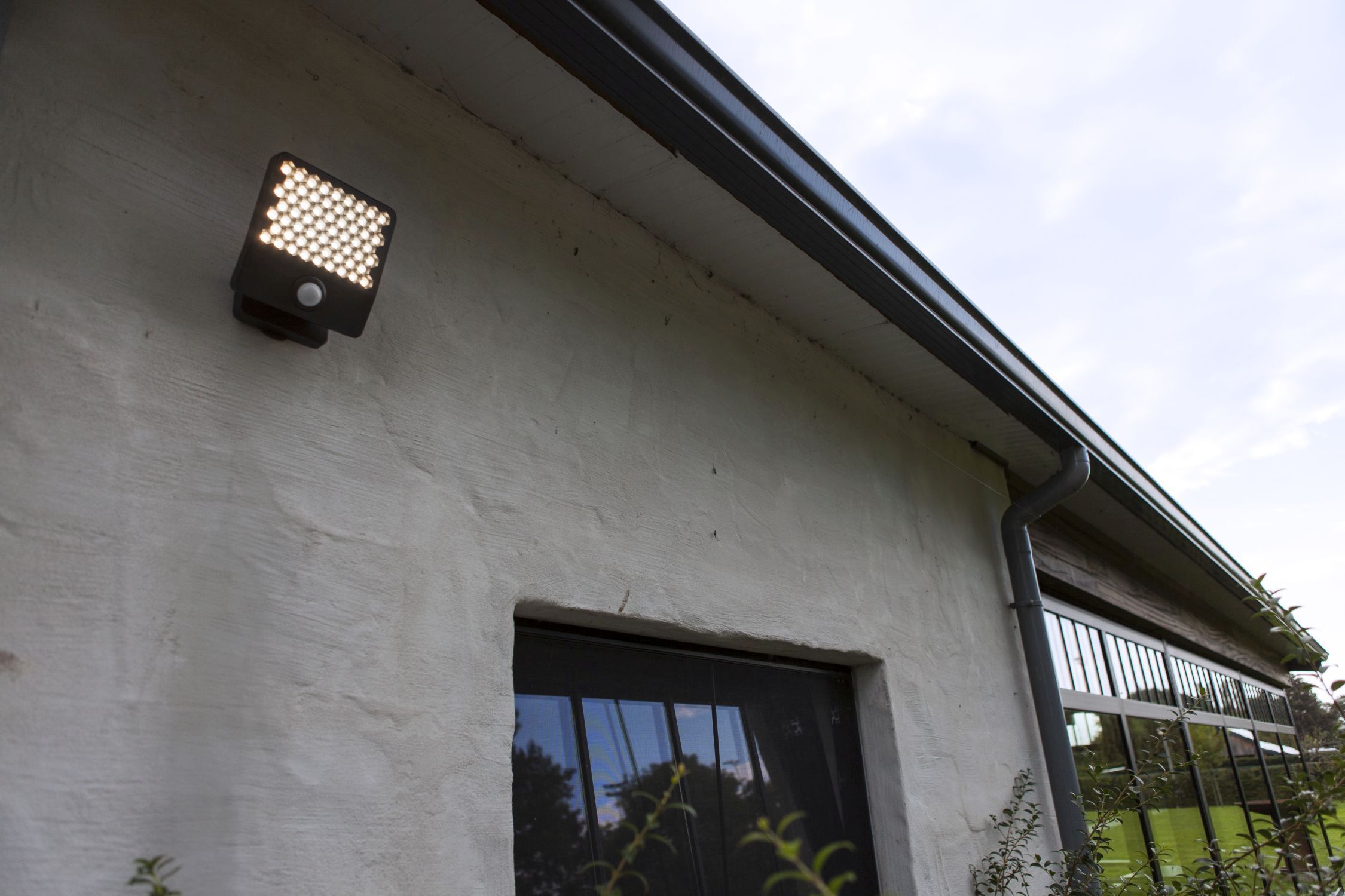 LED Wandlampe mit Bewegungsmelder 4000 K IP54 beweglich