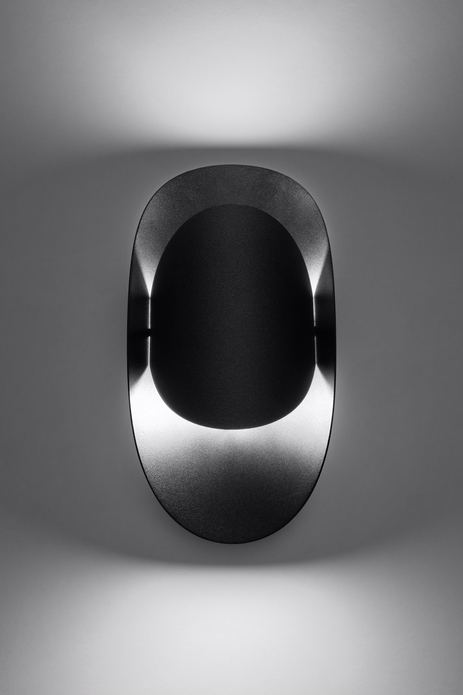Schwarze Wandlampe indirekt H: 30 cm G9 Modern HEDDO