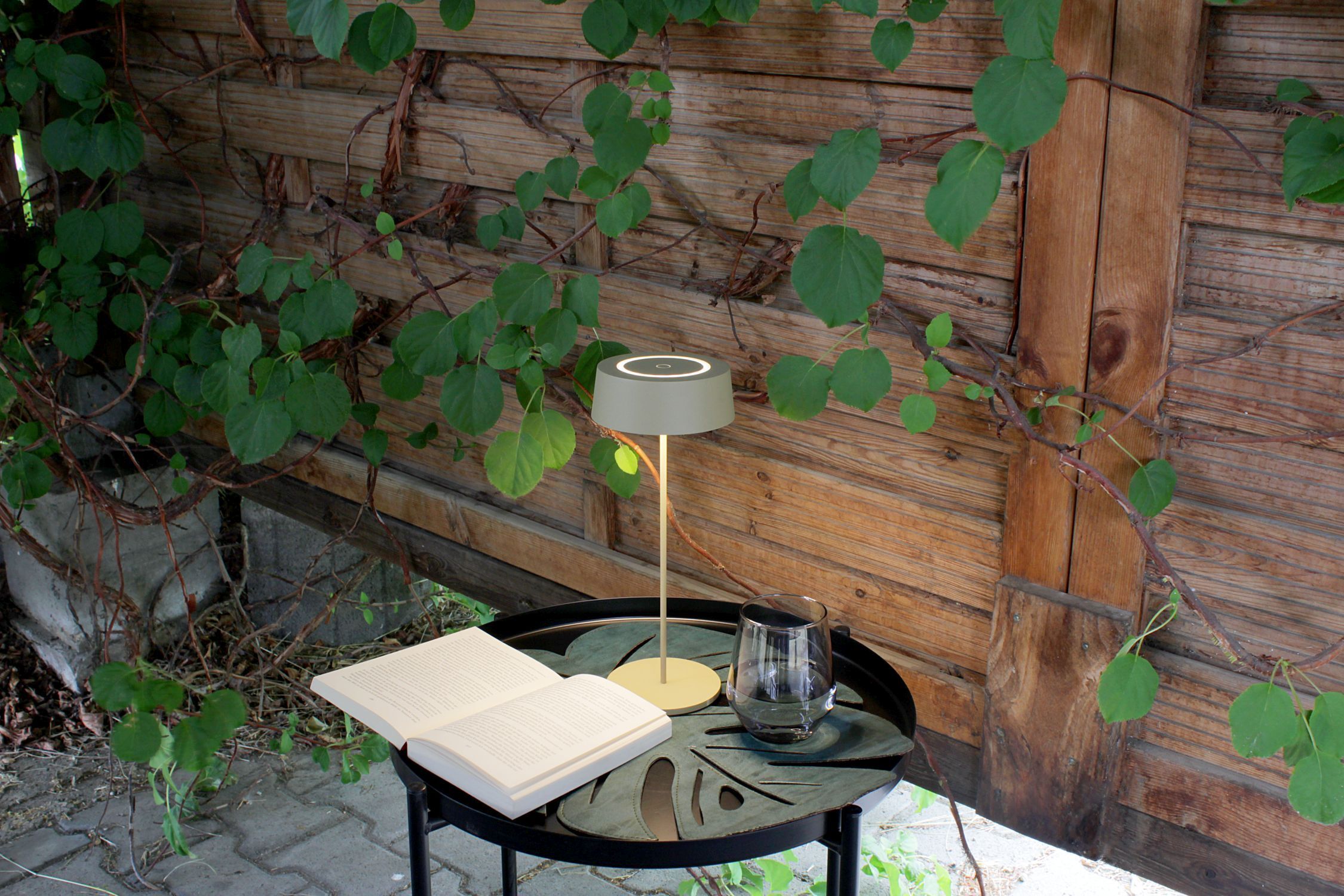 Lampe, Innenarchitektur, Tabelle, Holz, Tischplatte