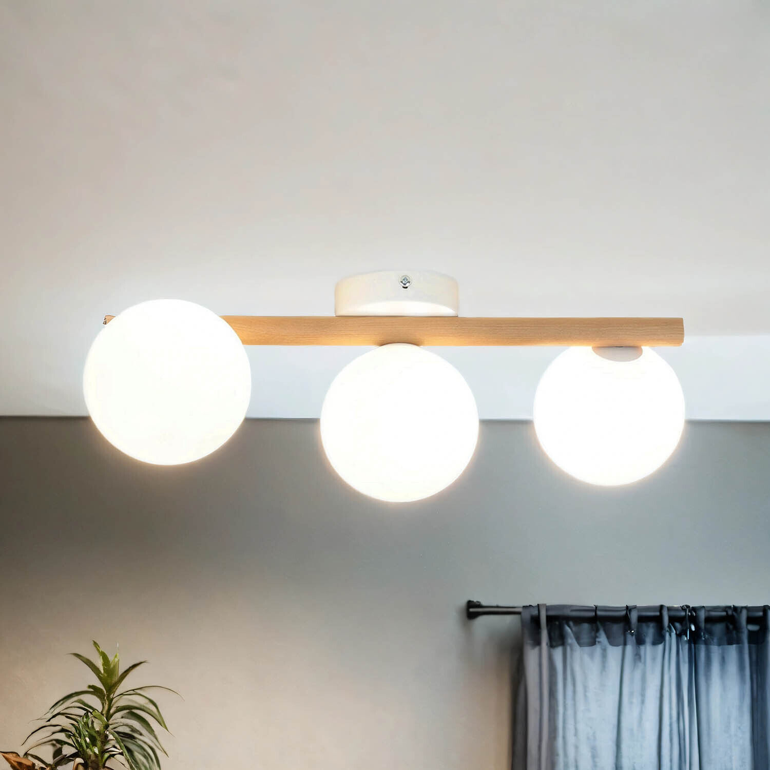 Blendarme Deckenleuchte in Kiefer G9 L:47 cm länglich deckenleuchte, pendelleuchte, drei globen, hölzerne leiste, moderne beleuchtung