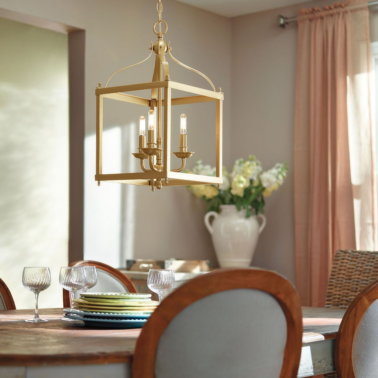 Pendelleuchte Metall 30,5 cm breit H: max. 246,4 cm 3x E14 Speisesaal, Esstisch, Tisch, Kronleuchter, Tischplatte