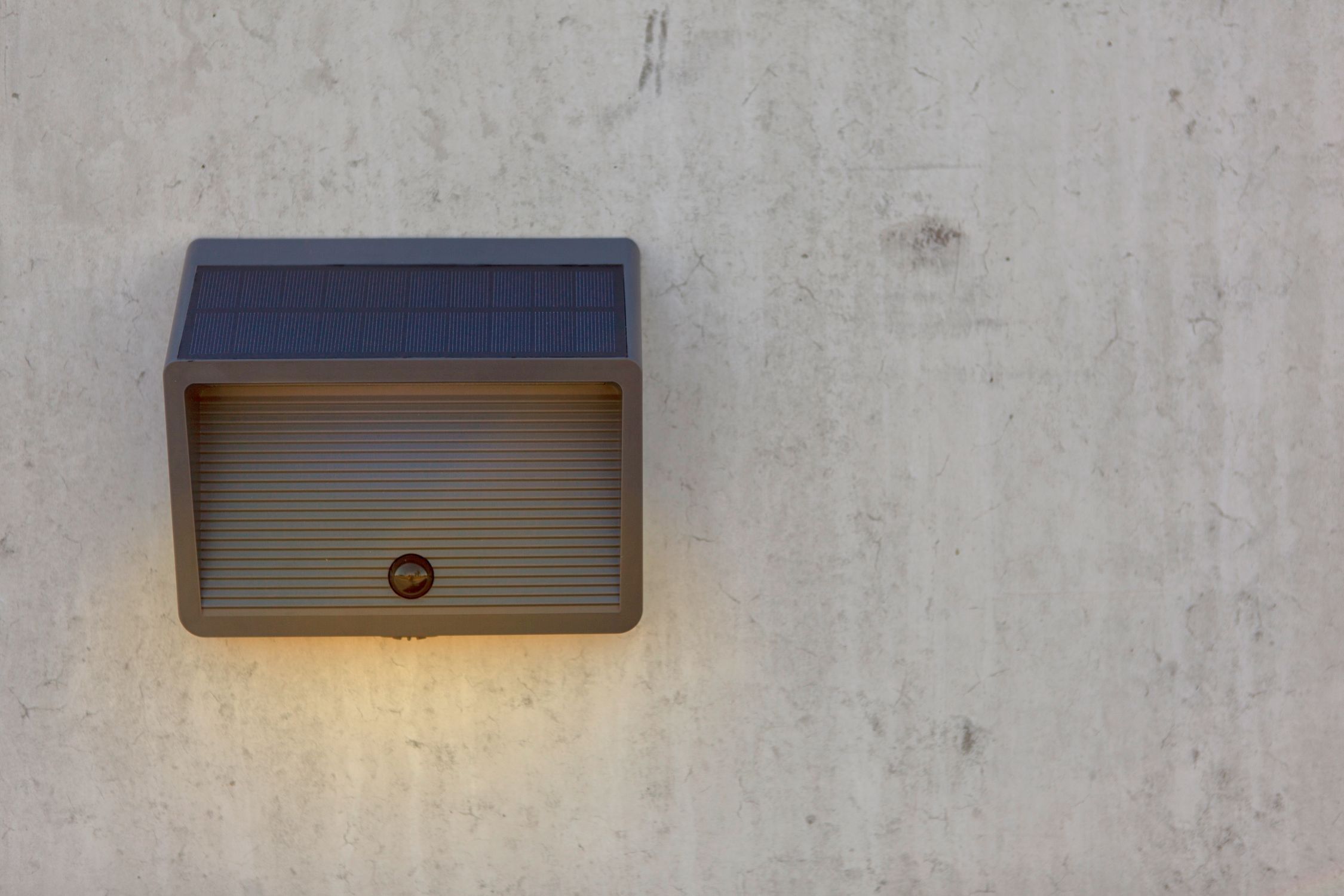 LED Solar Außenwandlampe Bewegungsmelder IP44 900 lm